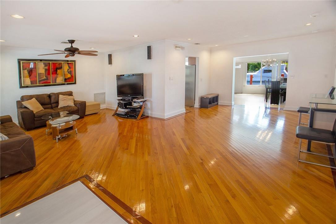SNUG HARBOR SEC THREE - Residential Lease
