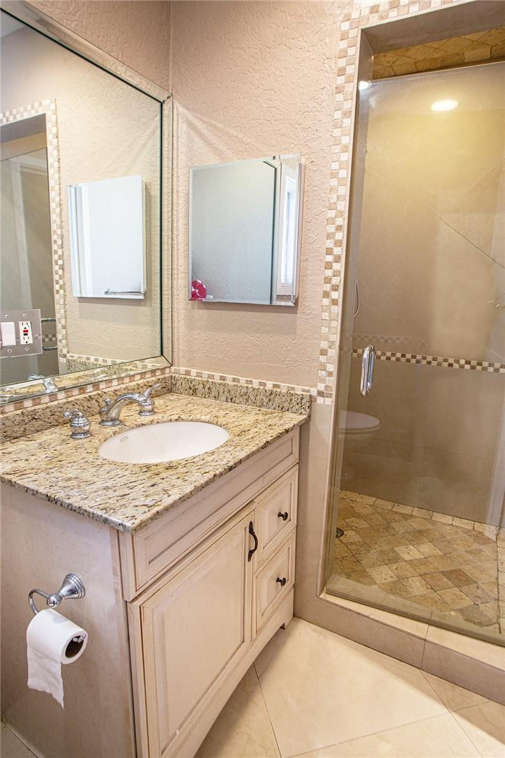 SNUG HARBOR SEC THREE - Residential Lease