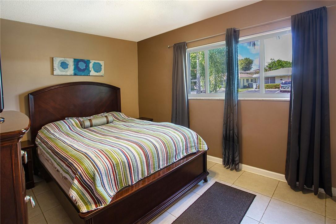 SNUG HARBOR SEC THREE - Residential Lease