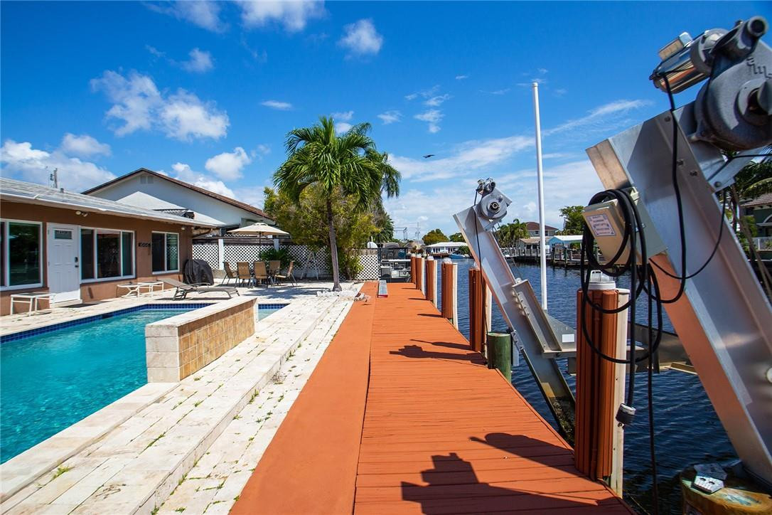 SNUG HARBOR SEC THREE - Residential Lease