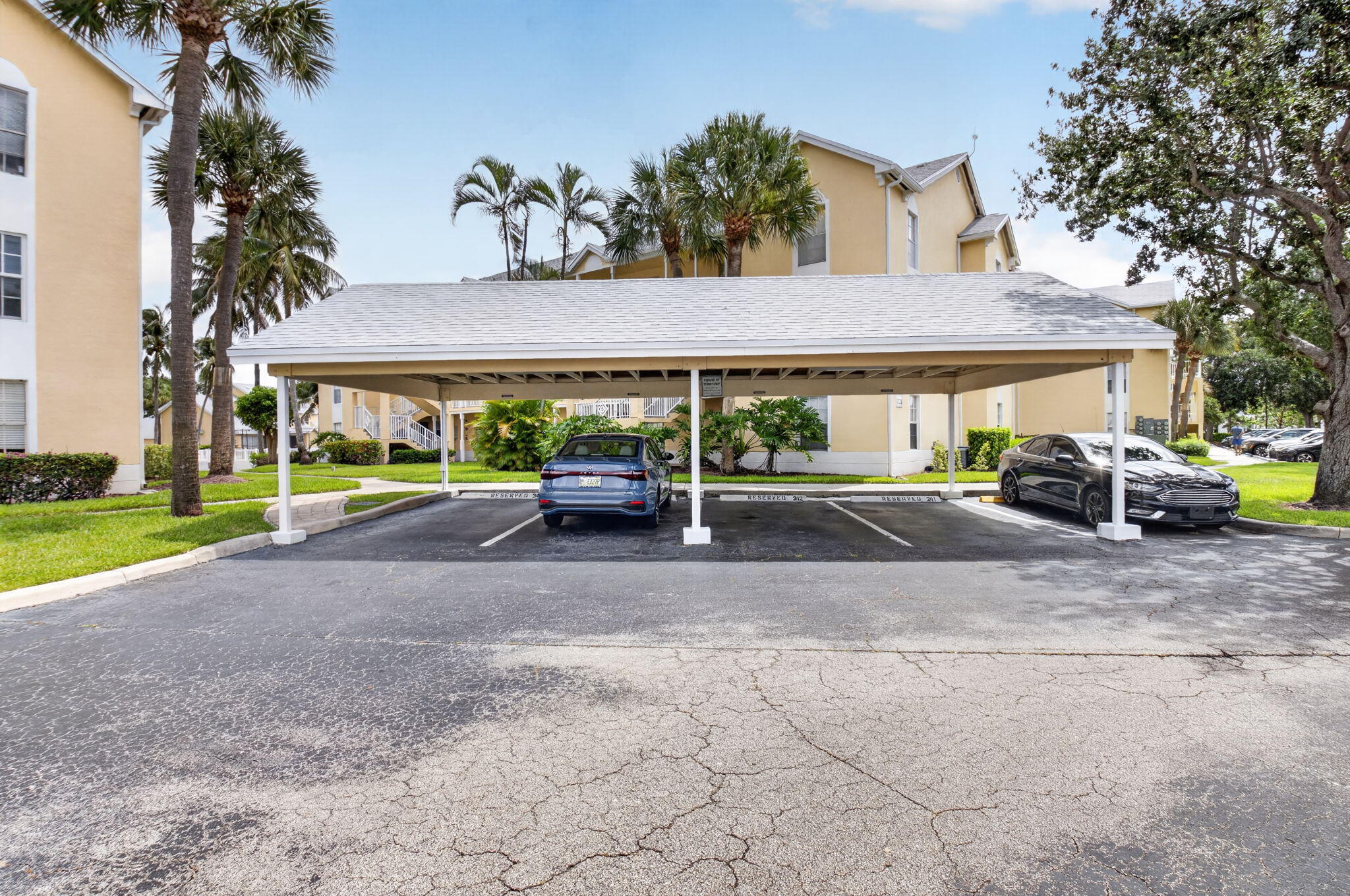 ADDISON POINTE AT BOCA RATON CONDO - Residential