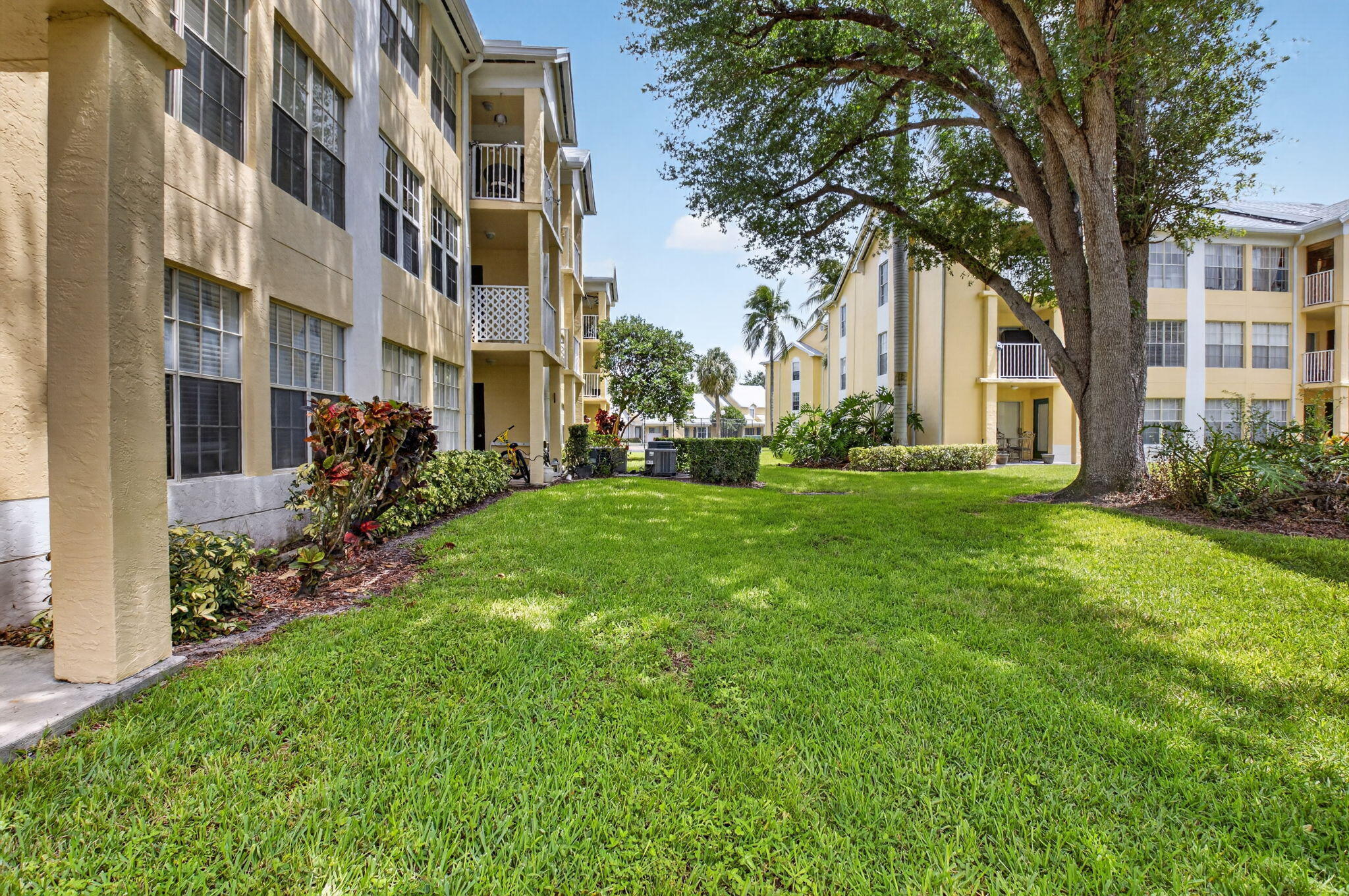ADDISON POINTE AT BOCA RATON CONDO - Residential