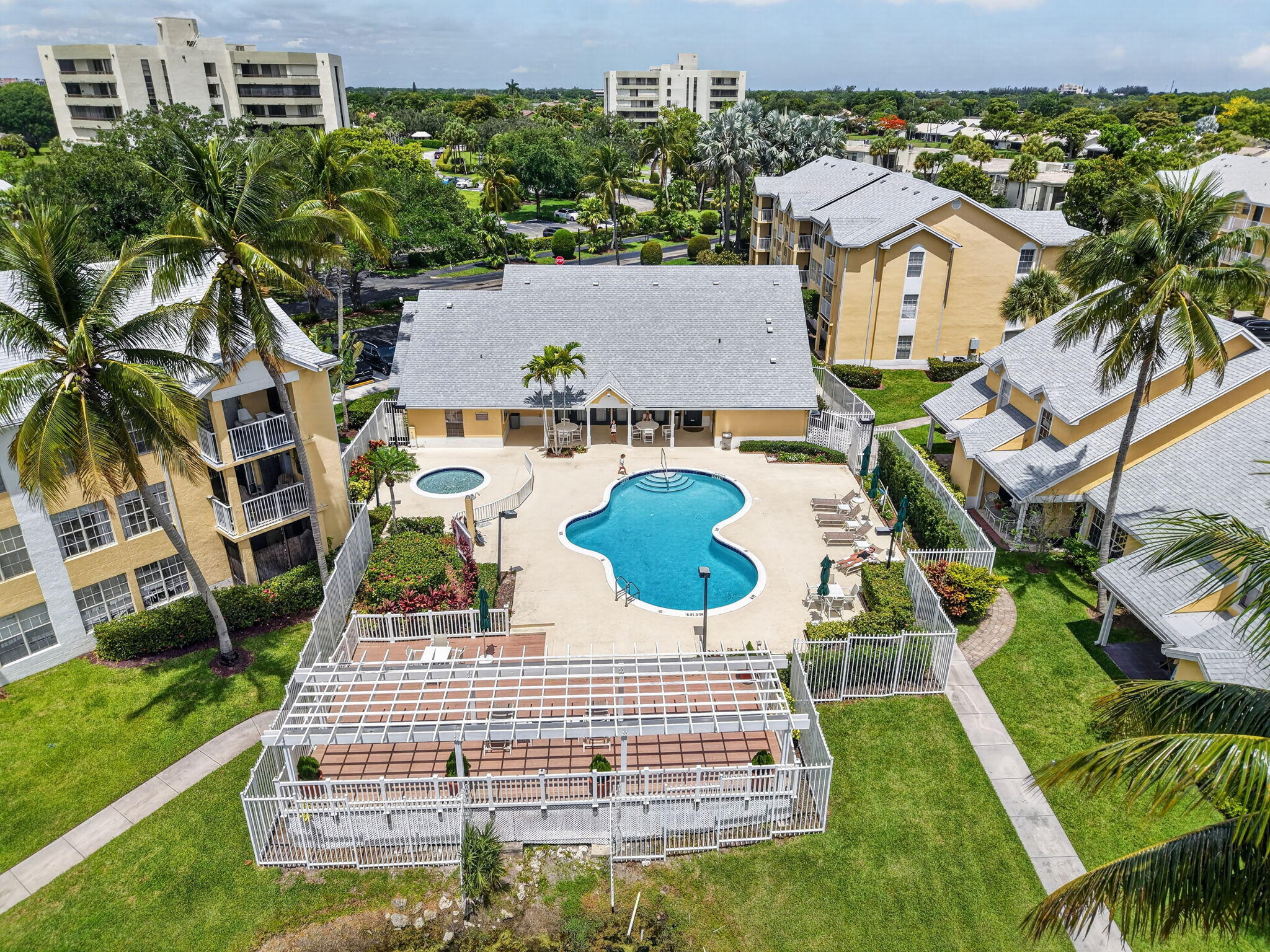 ADDISON POINTE AT BOCA RATON CONDO - Residential