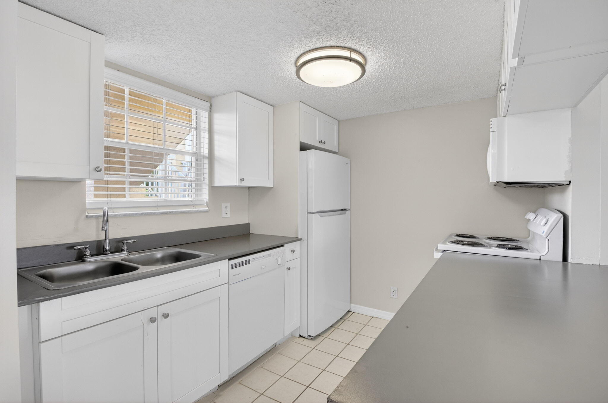 ADDISON POINTE AT BOCA RATON CONDO - Residential