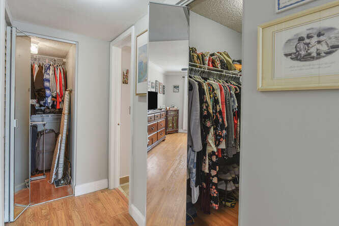 COLONIAL CLUB CONDO SEC 2 - Residential