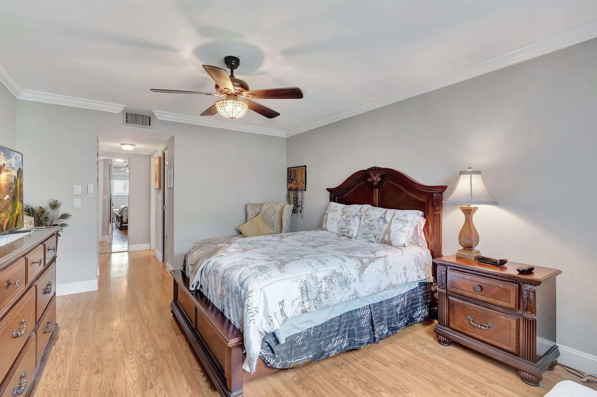 COLONIAL CLUB CONDO SEC 2 - Residential