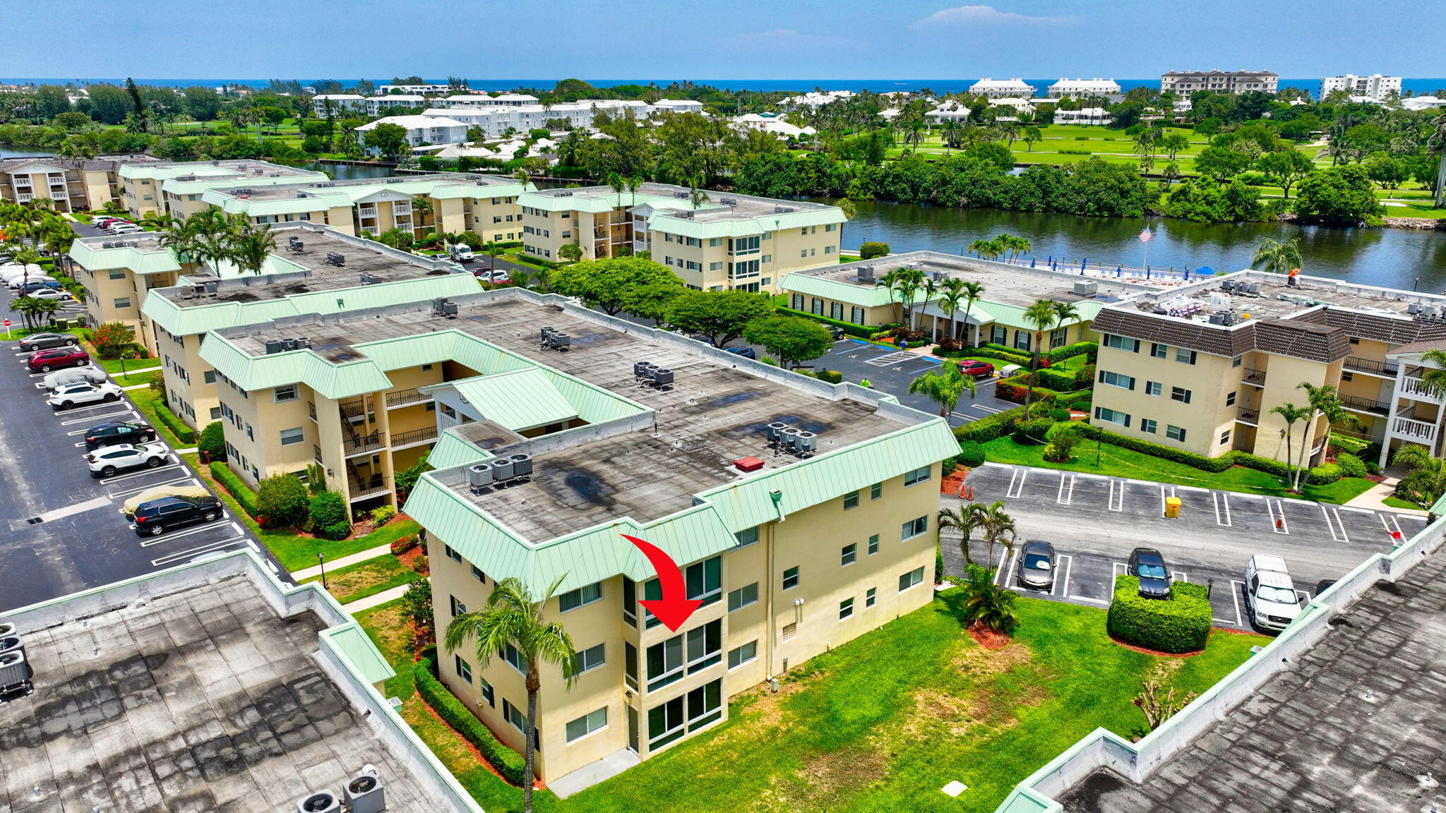 COLONIAL CLUB CONDO SEC 2 - Residential