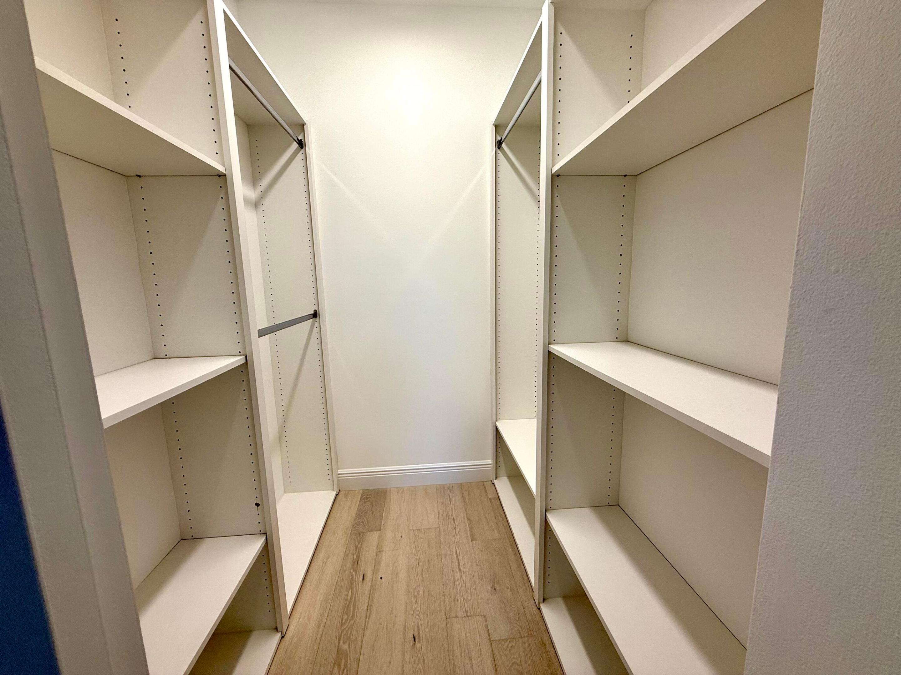 CAMBRIDGE AT ABACOA - Residential