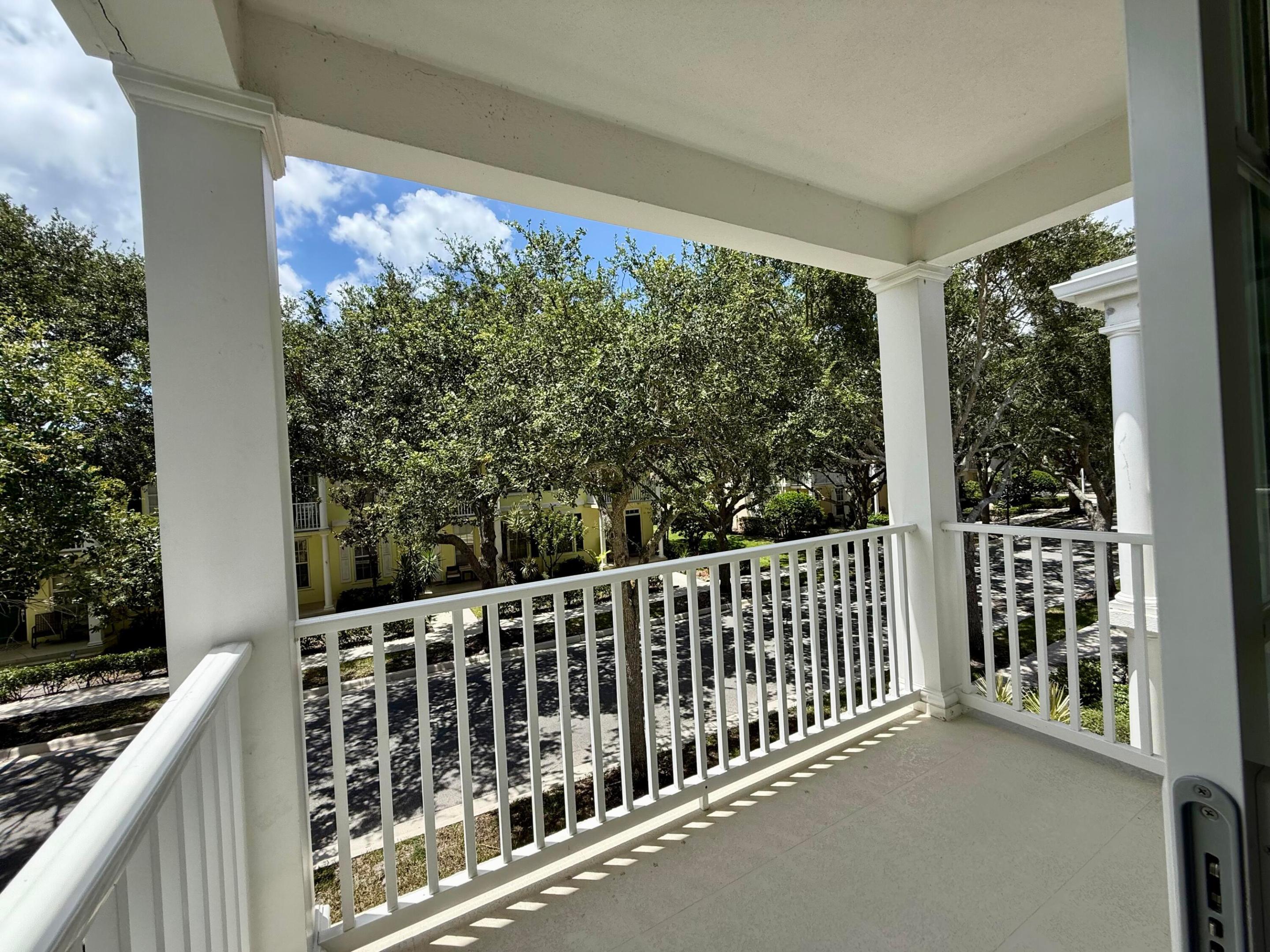 CAMBRIDGE AT ABACOA - Residential