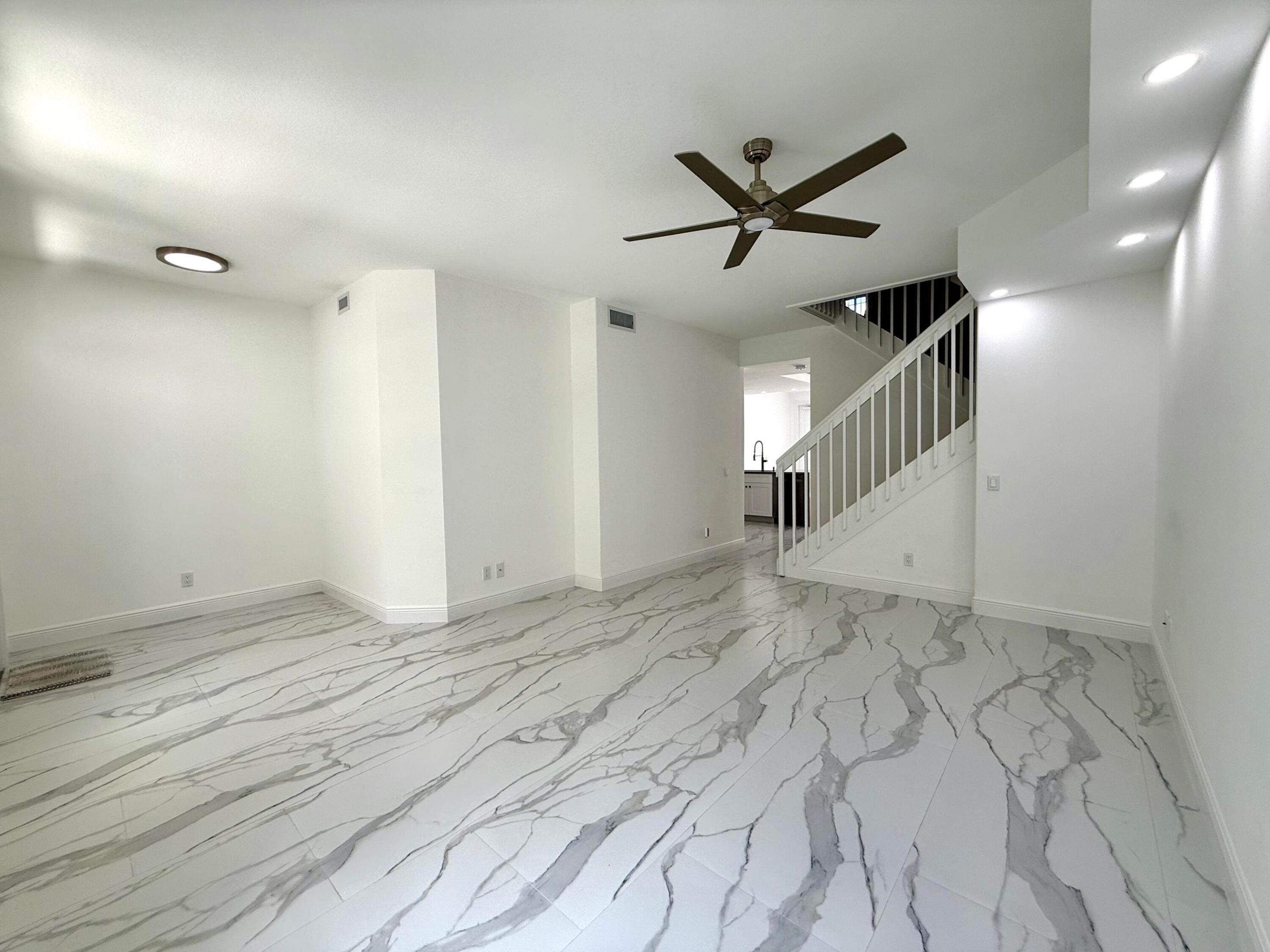 CAMBRIDGE AT ABACOA - Residential