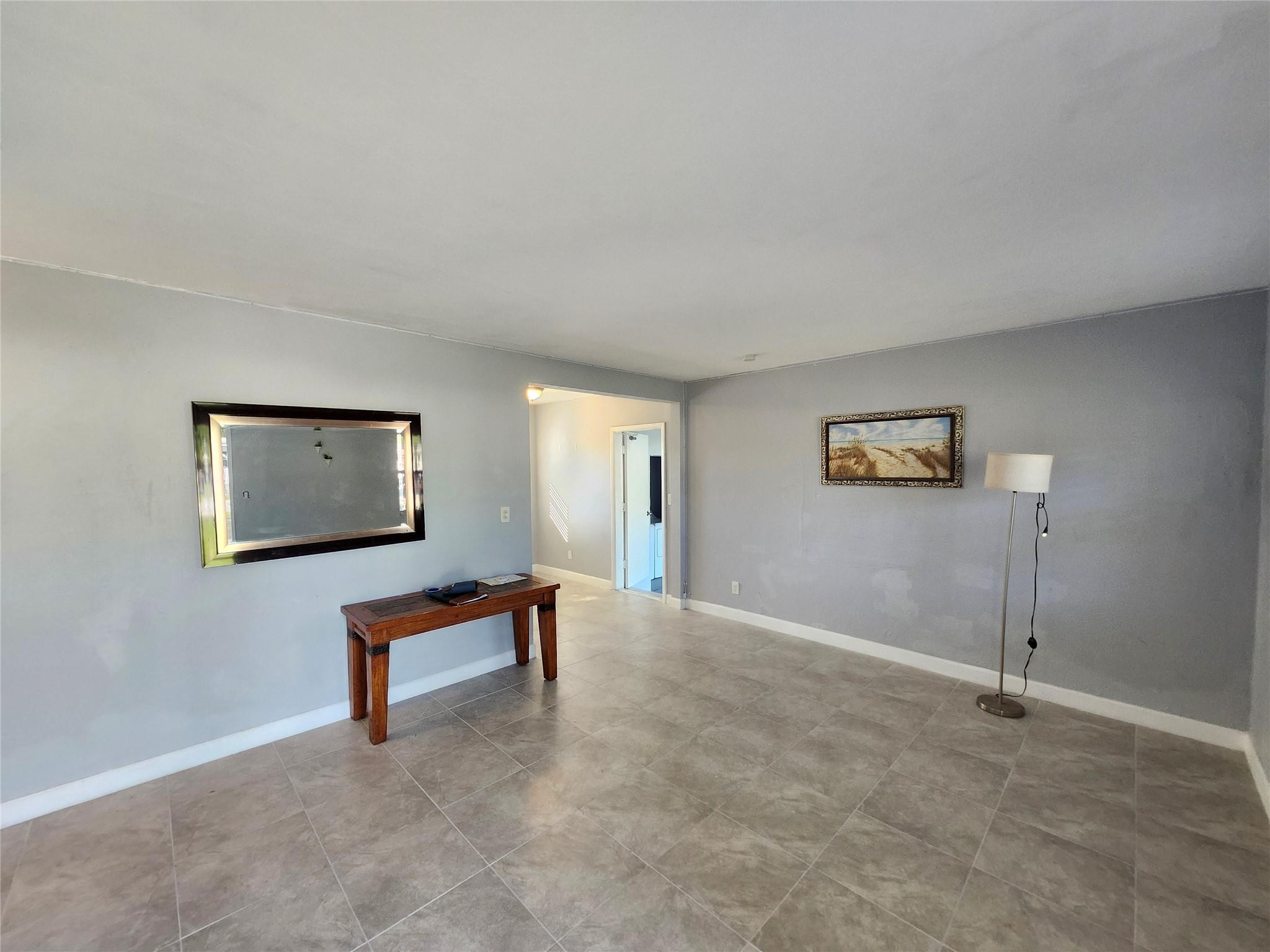 LAUDERDALE MANORS ADD-REV PLAT - Residential