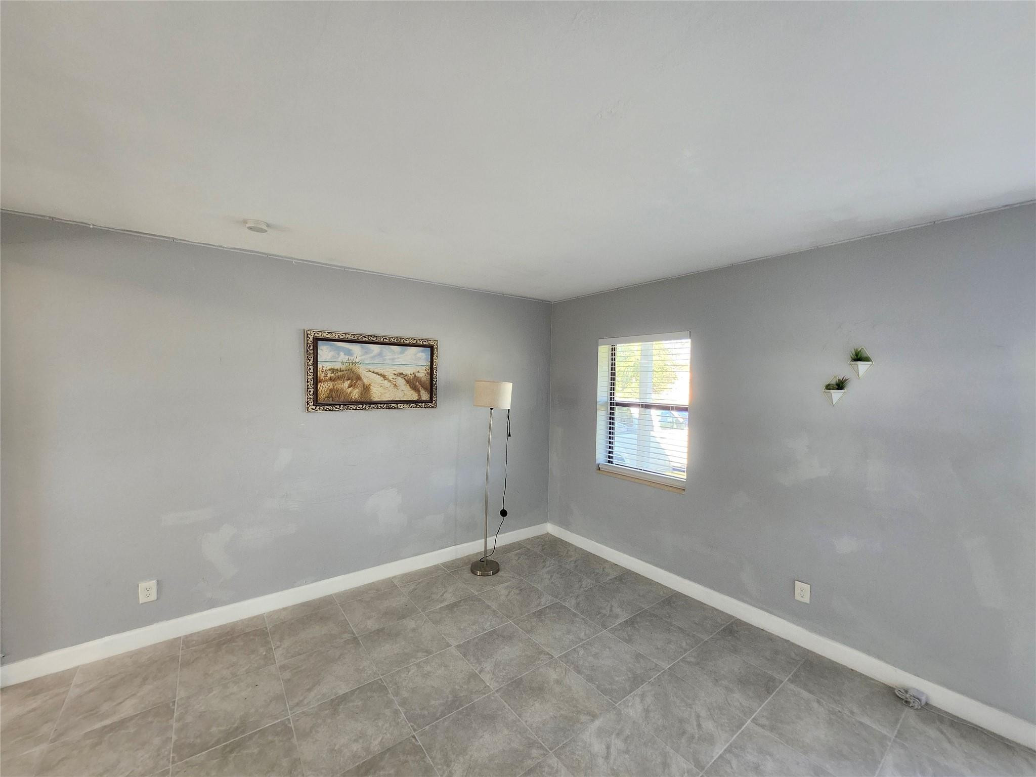 LAUDERDALE MANORS ADD-REV PLAT - Residential