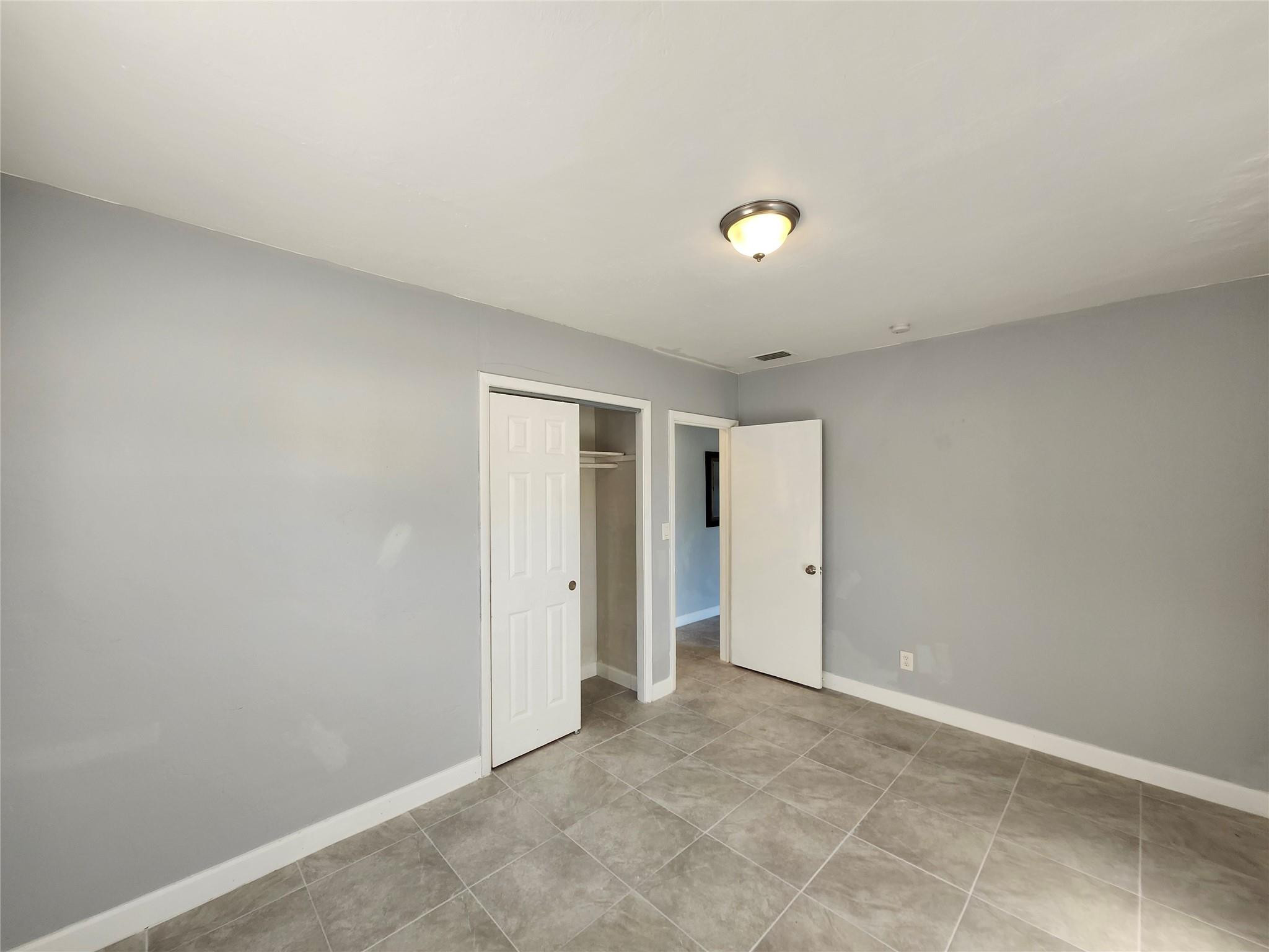 LAUDERDALE MANORS ADD-REV PLAT - Residential