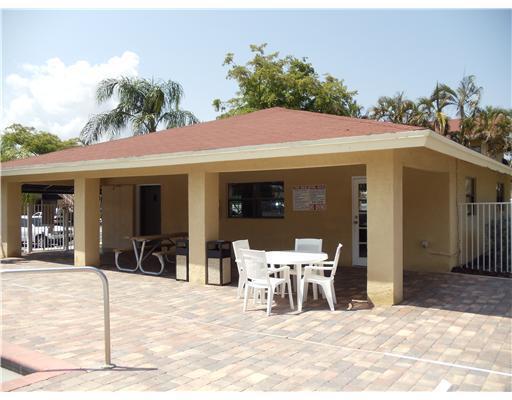 LAURELS AT SHERWOOD CONDO - Residential Lease