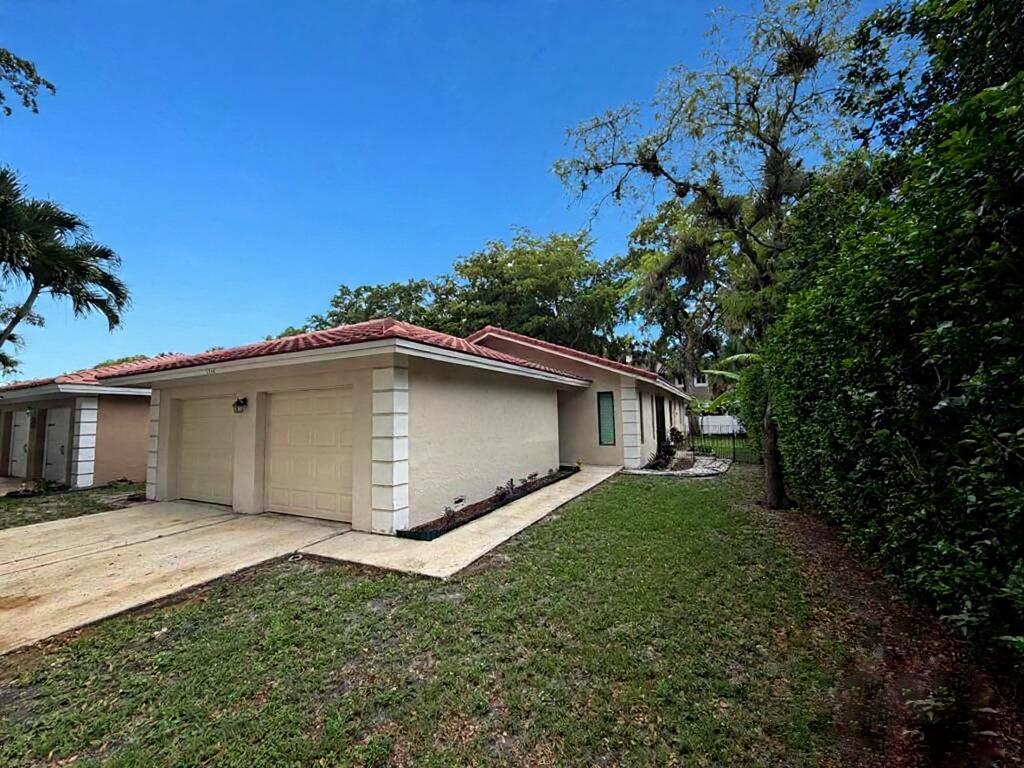 CORAL SPRINGS UNIVERSITY DRIVE - Residential