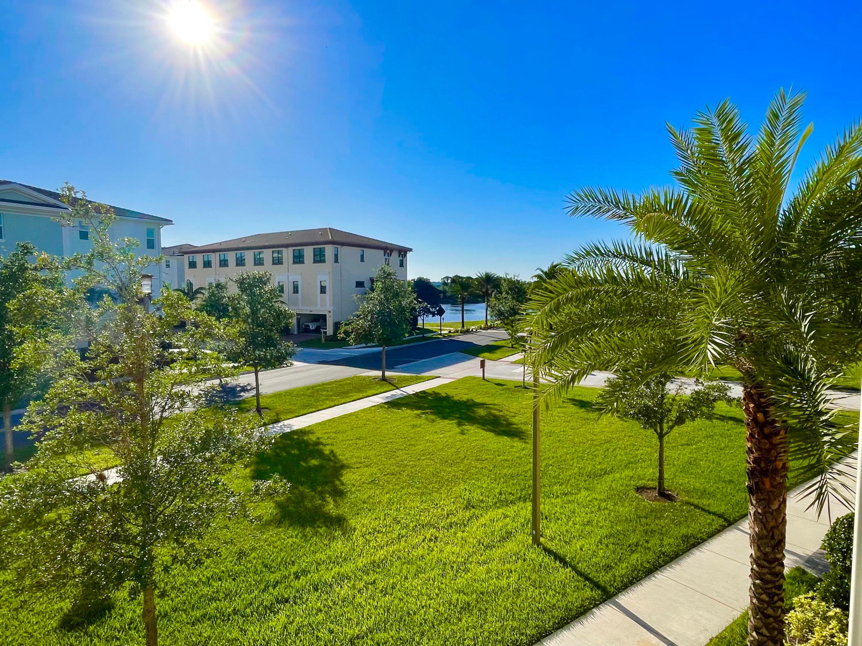 ALTON - Residential Lease