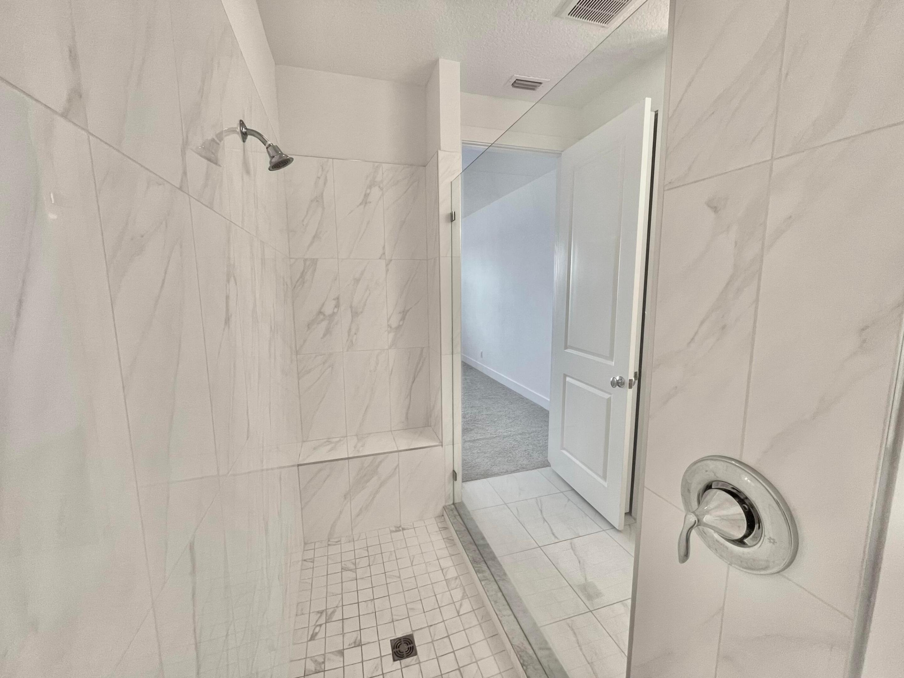 ALTON - Residential Lease