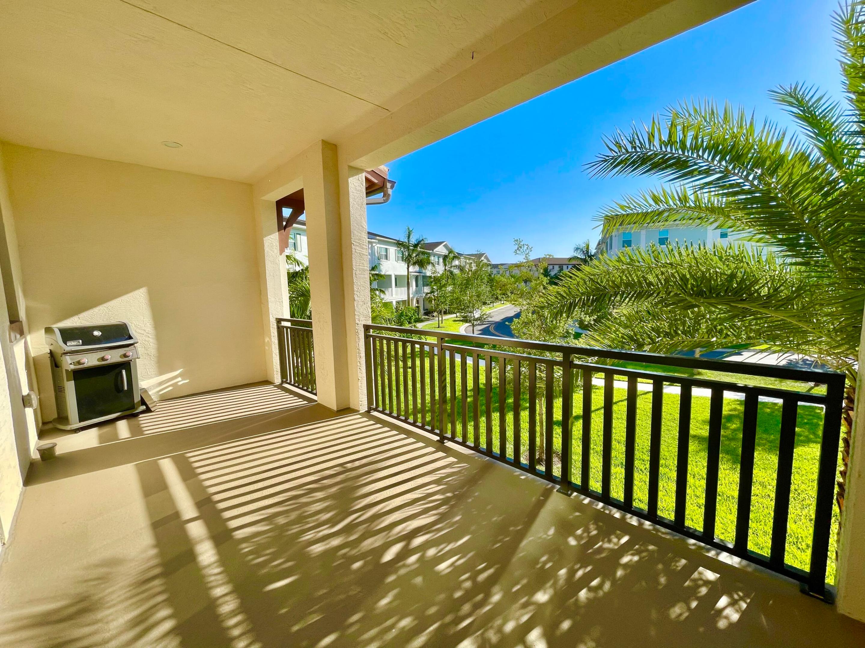 ALTON - Residential Lease