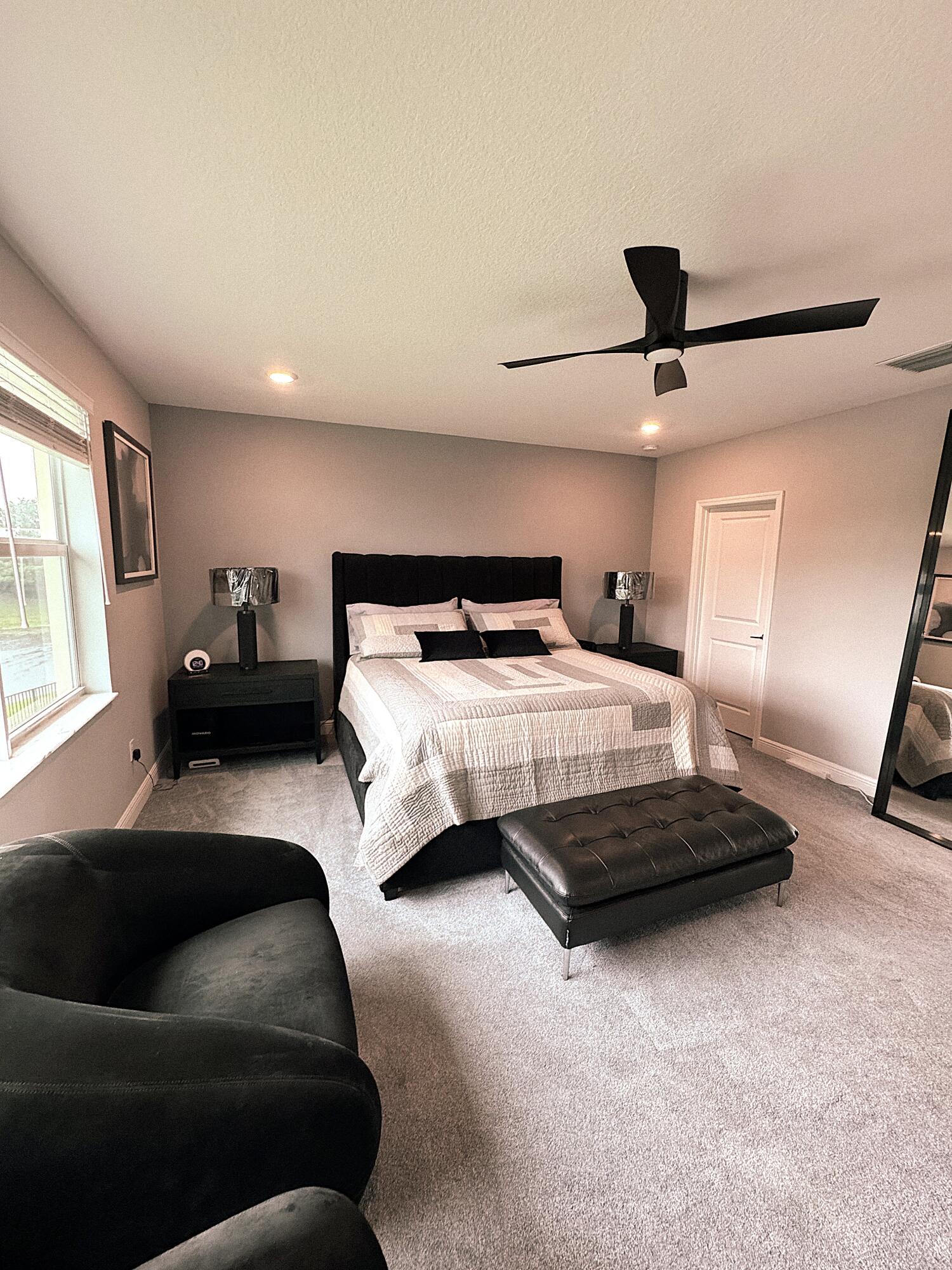 CRYSTAL LAKE 1ST SEC - Residential