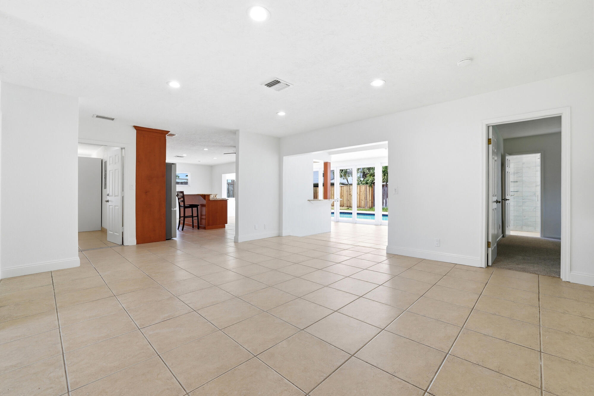 FOREST HILLS - Residential