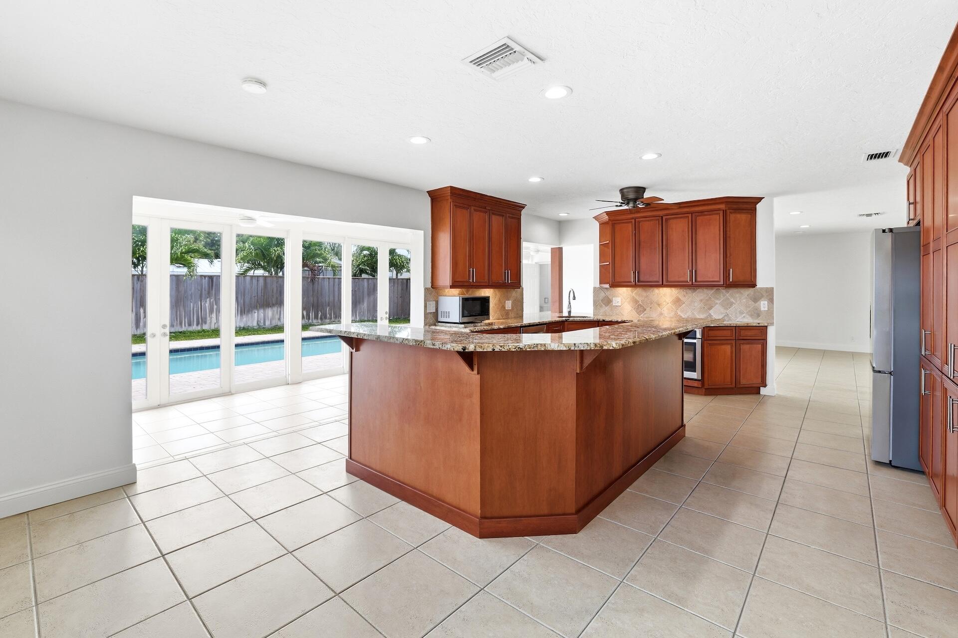 FOREST HILLS - Residential