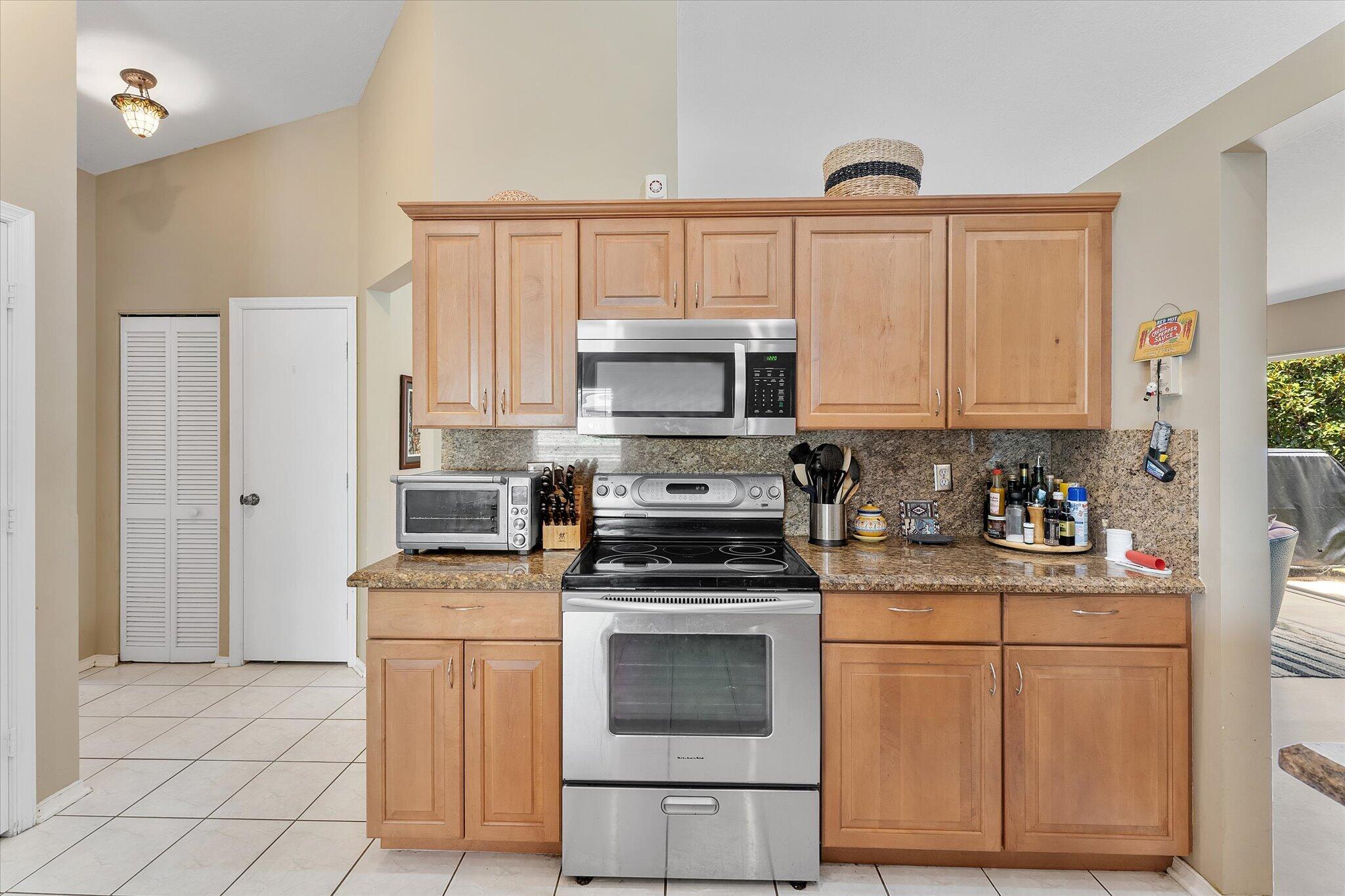 SABAL LAKES PH 1 - Residential