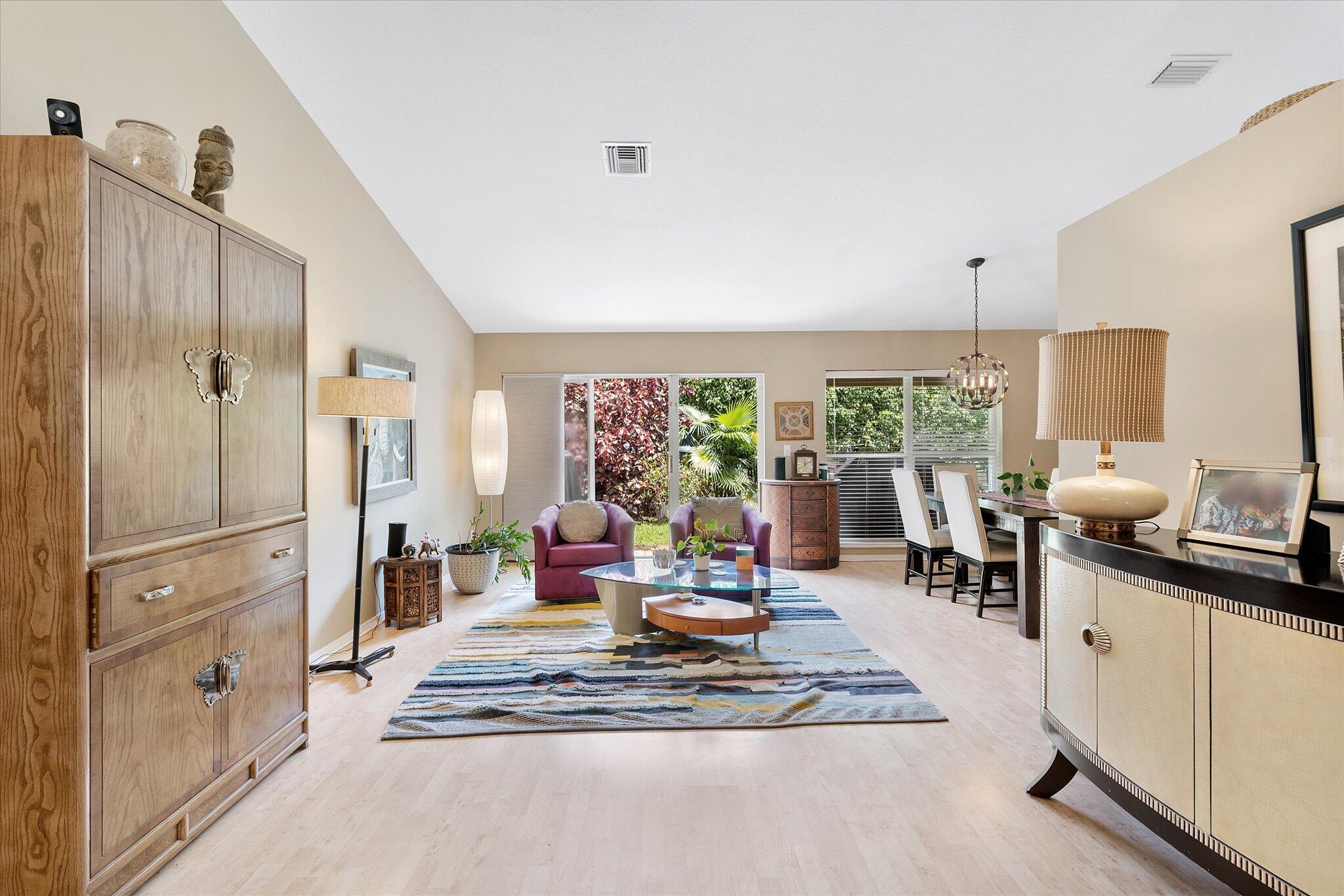 SABAL LAKES PH 1 - Residential