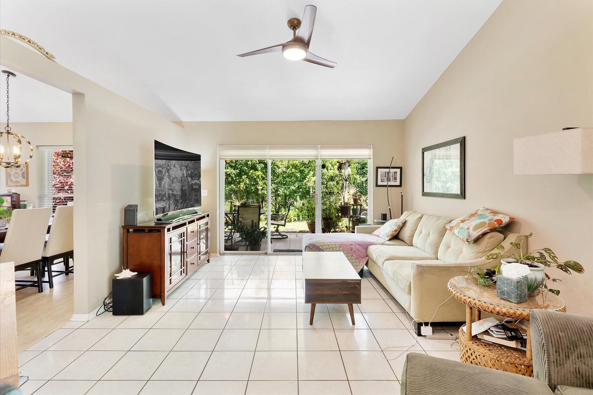 SABAL LAKES PH 1 - Residential
