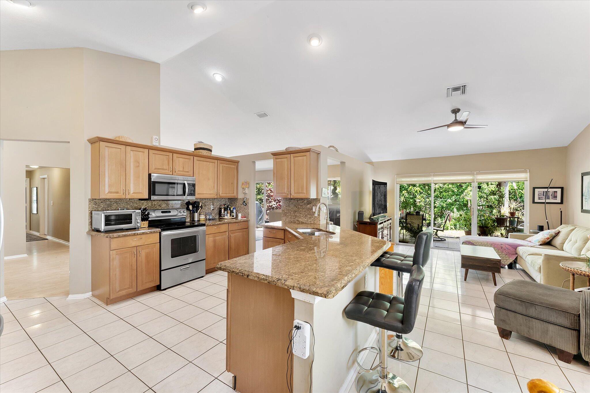 SABAL LAKES PH 1 - Residential