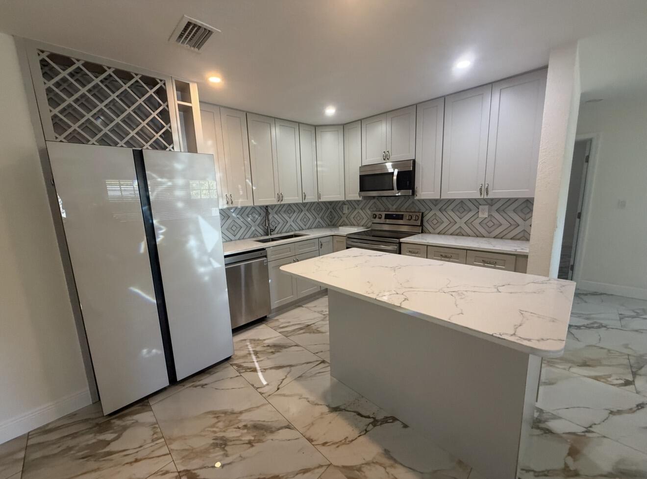 BOYNTON RIDGE - Residential Lease