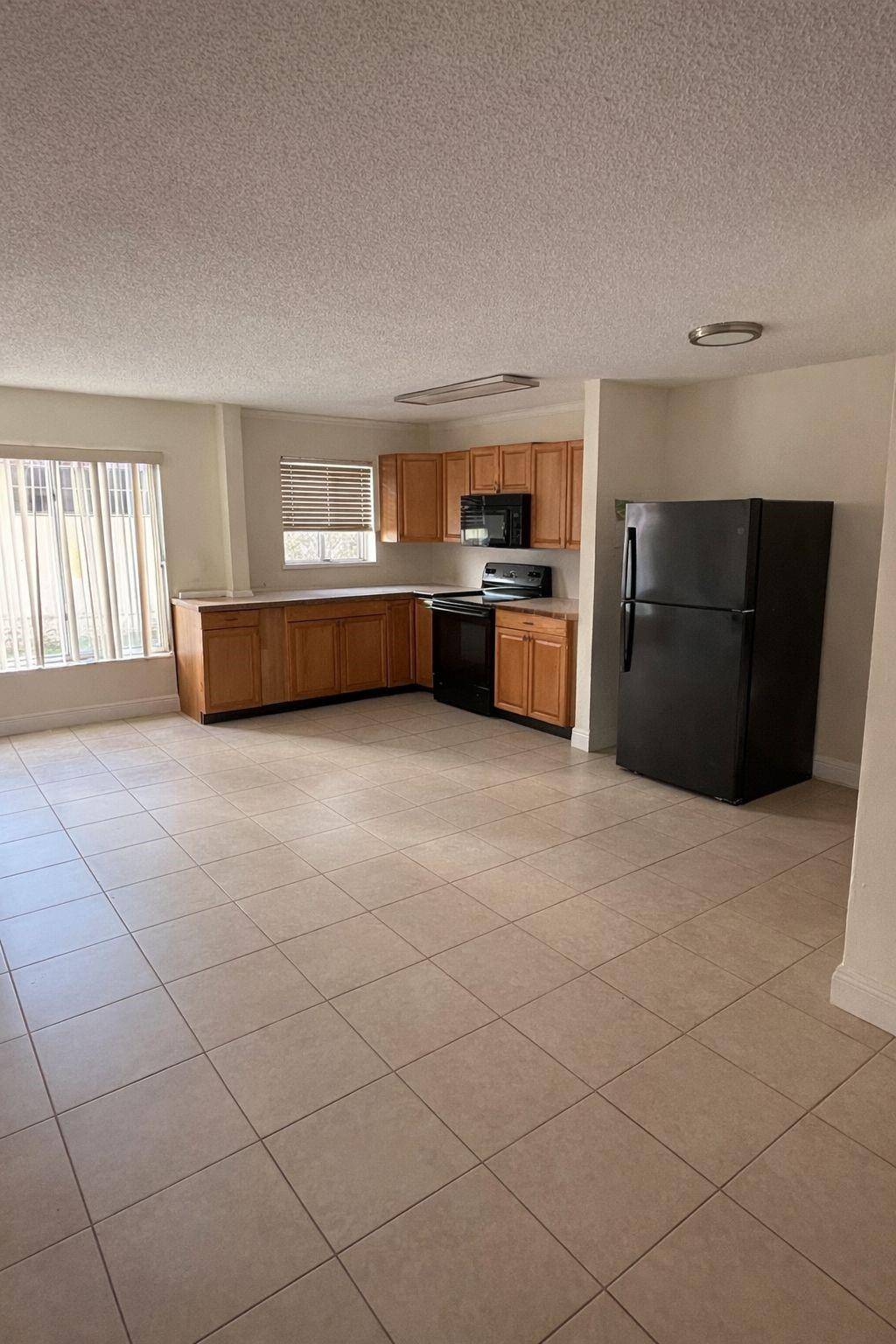 SUZANNE PLAZA CONDO - Residential