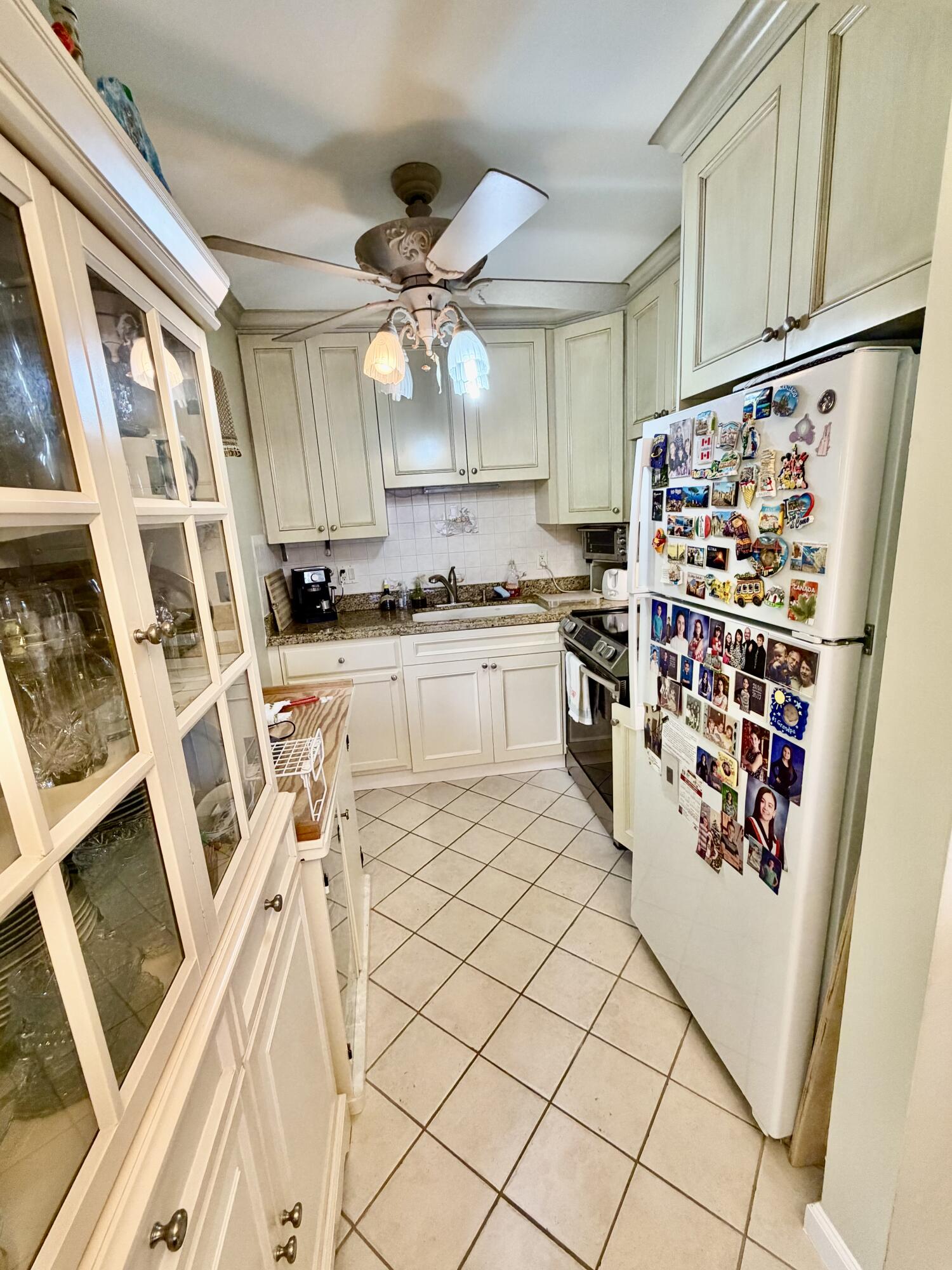 MURRY HILLS APT BLDG CONDO - Residential
