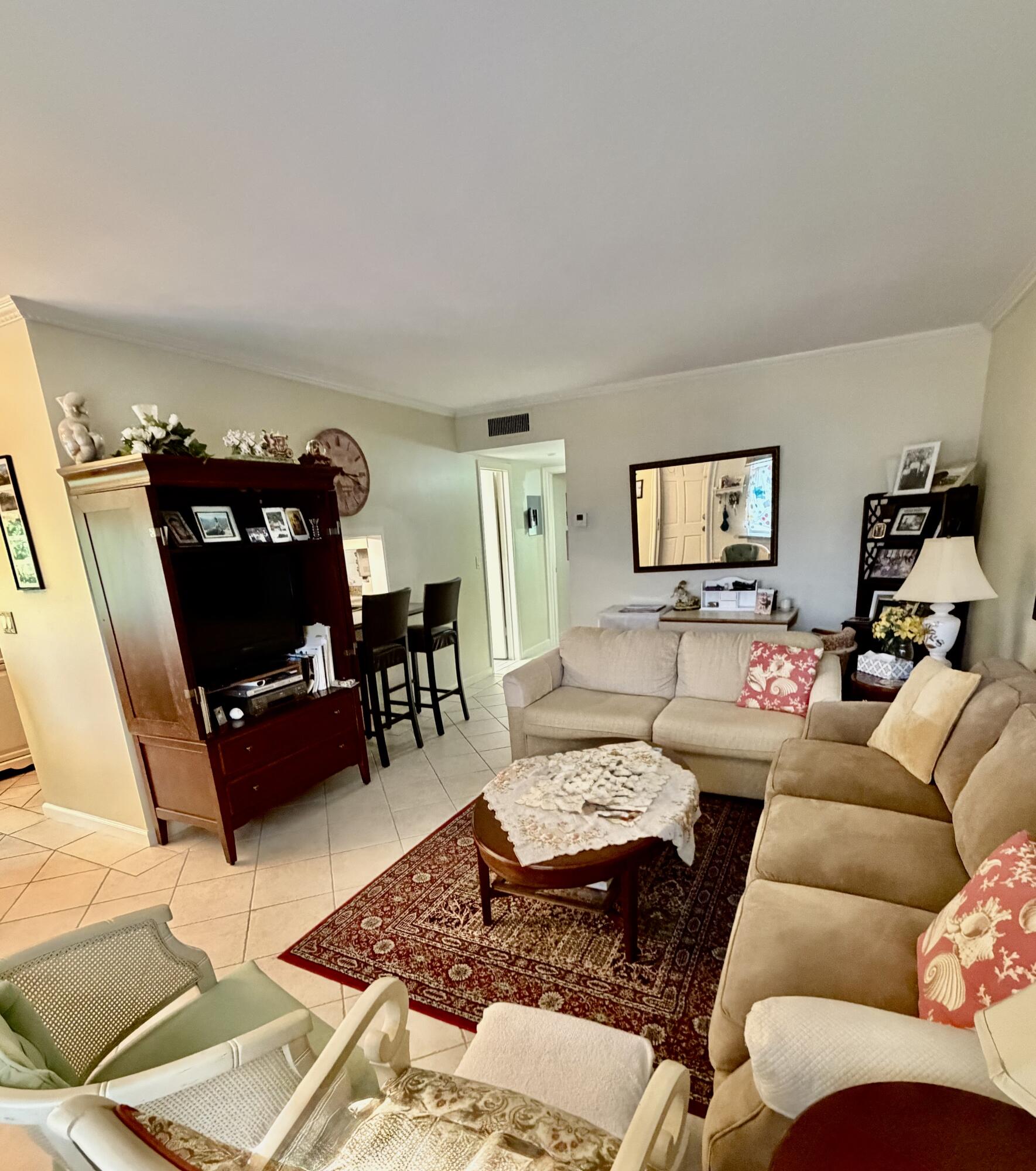 MURRY HILLS APT BLDG CONDO - Residential