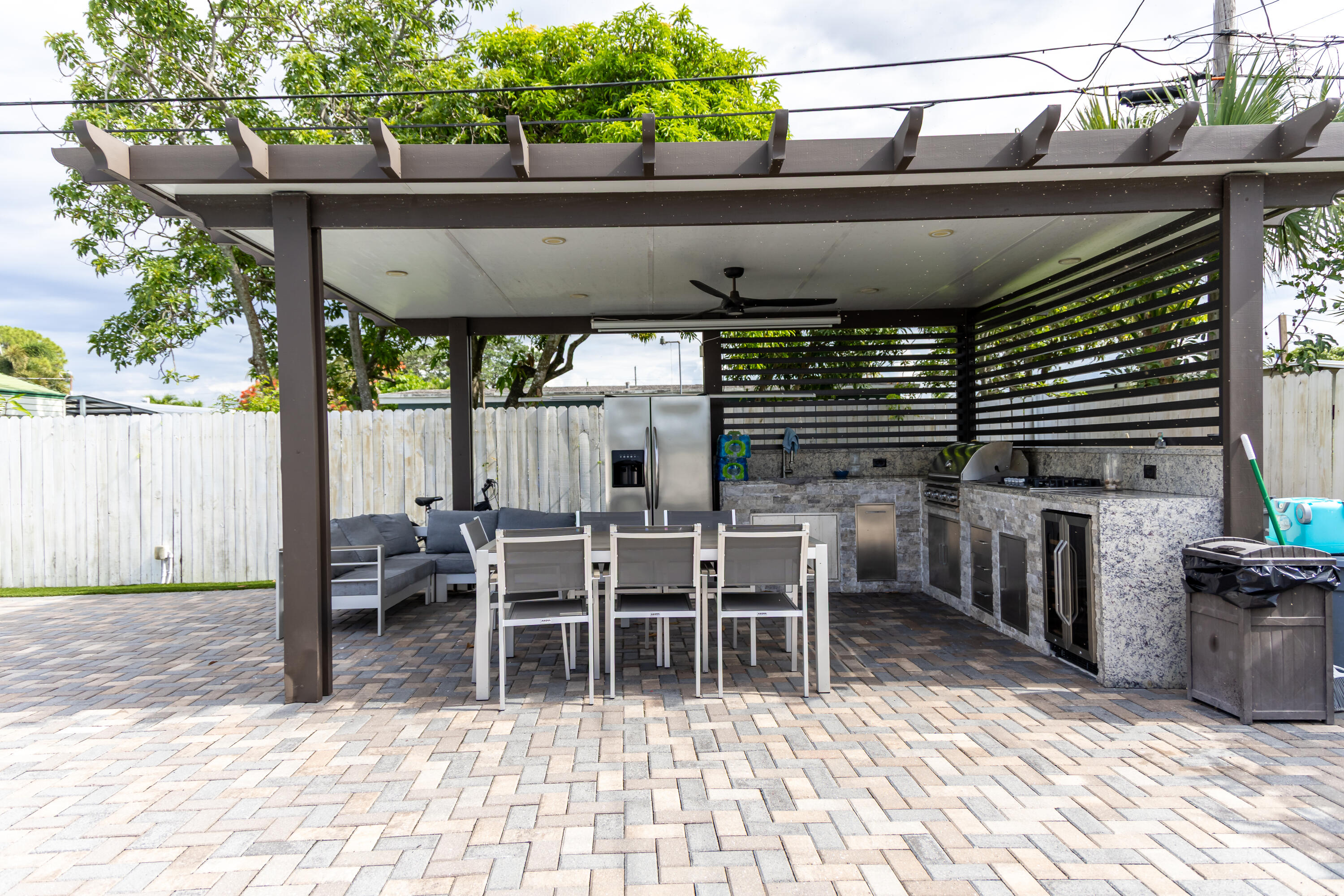 FOREST HILL VILLAGE 3 - Residential Lease