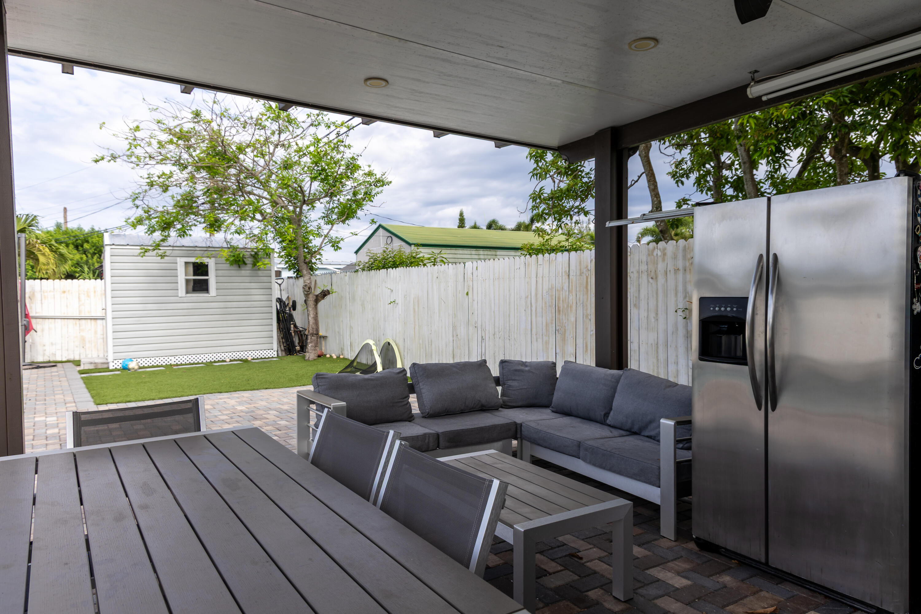 FOREST HILL VILLAGE 3 - Residential Lease