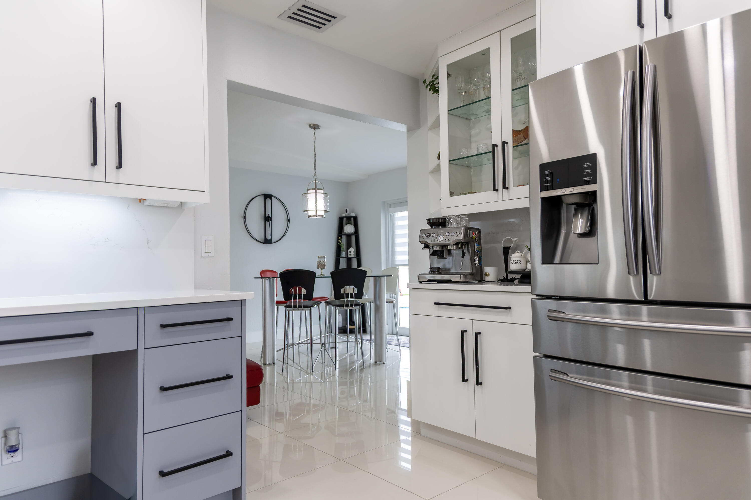 FOREST HILL VILLAGE 3 - Residential Lease