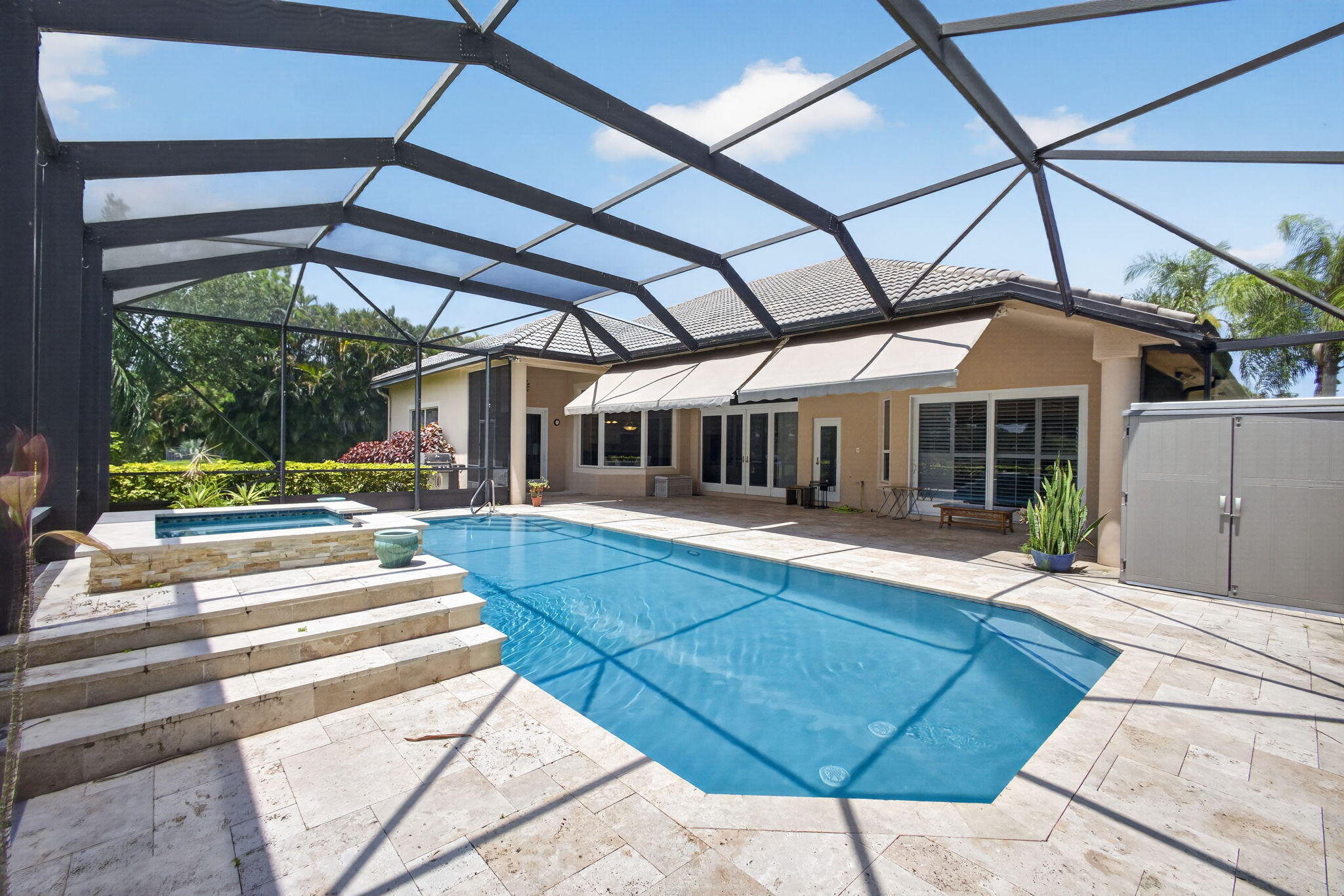 STONEWAL ESTATES - Residential