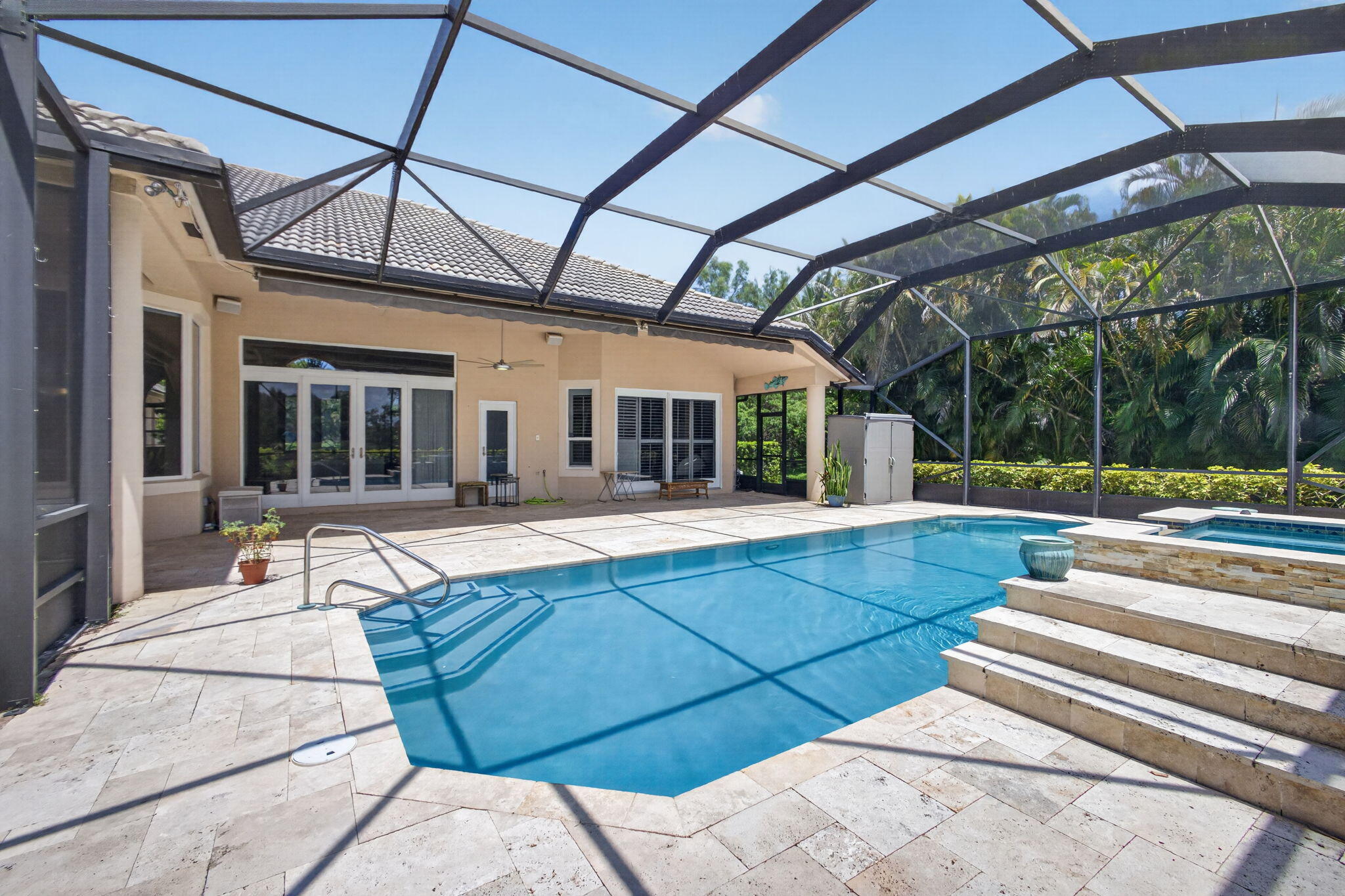 STONEWAL ESTATES - Residential