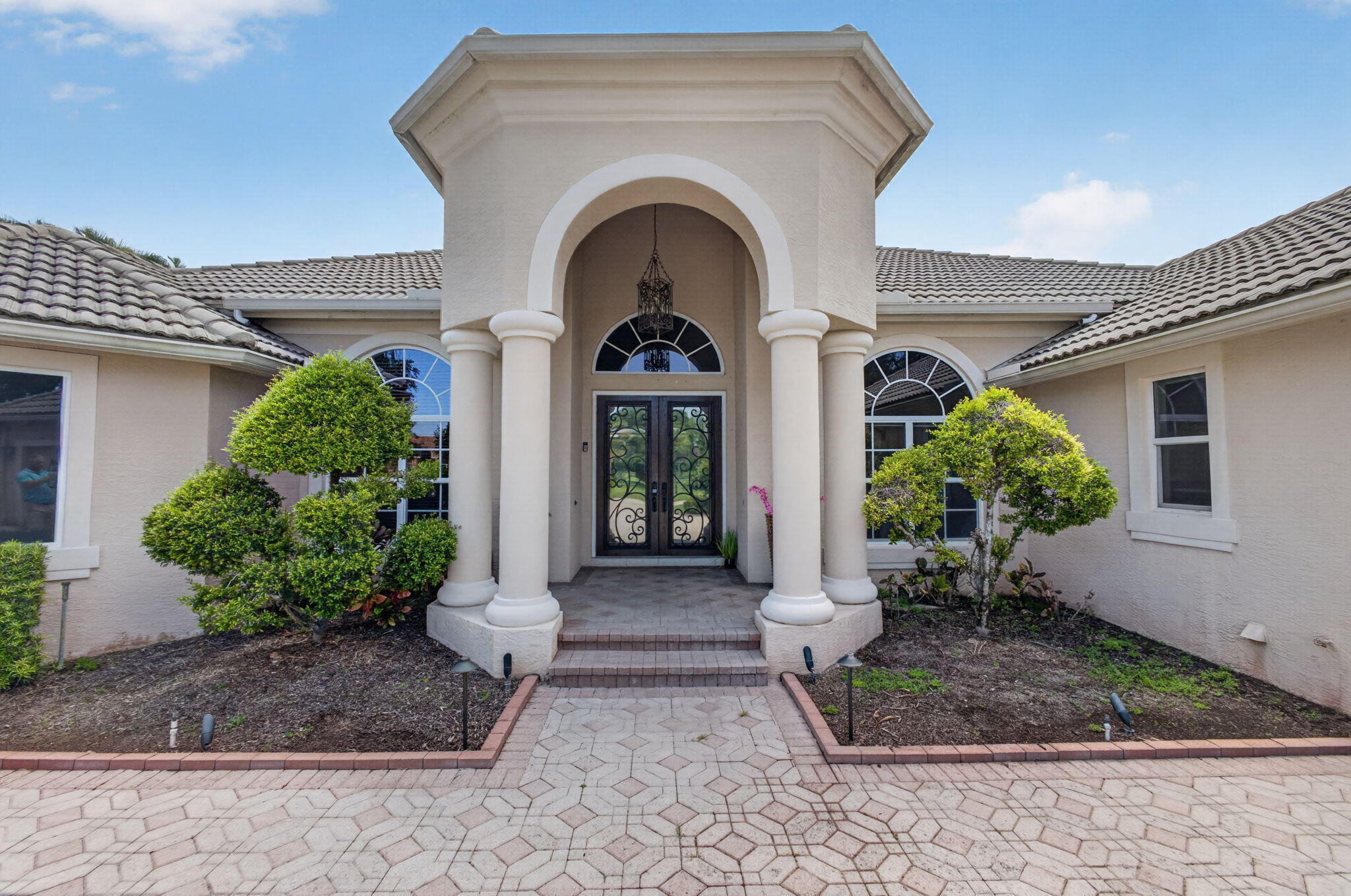 STONEWAL ESTATES - Residential