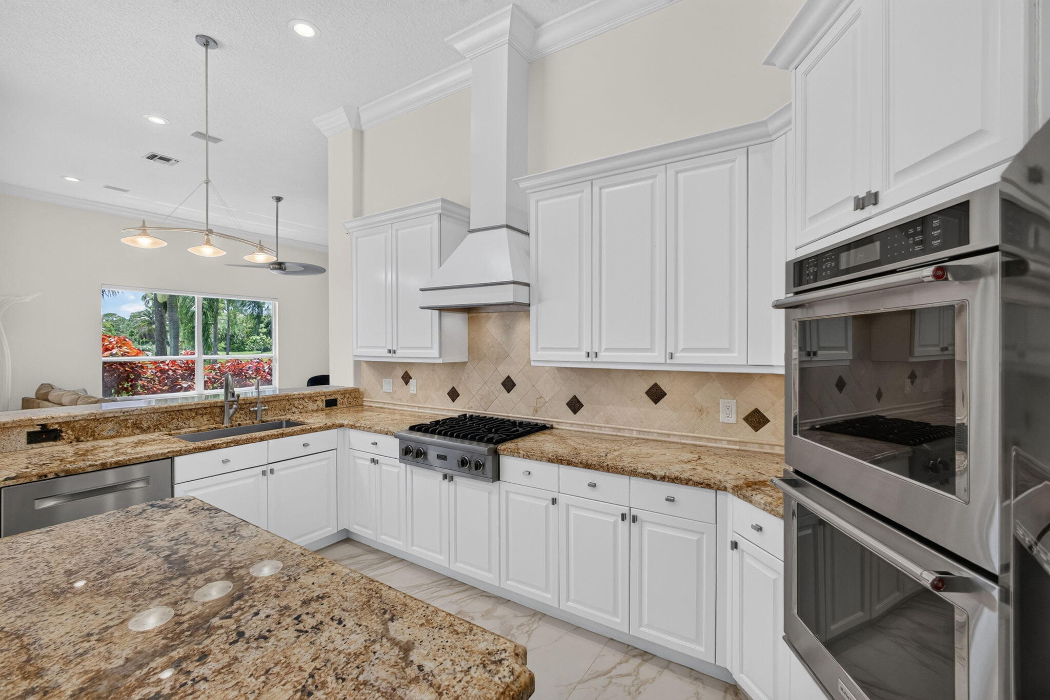 STONEWAL ESTATES - Residential