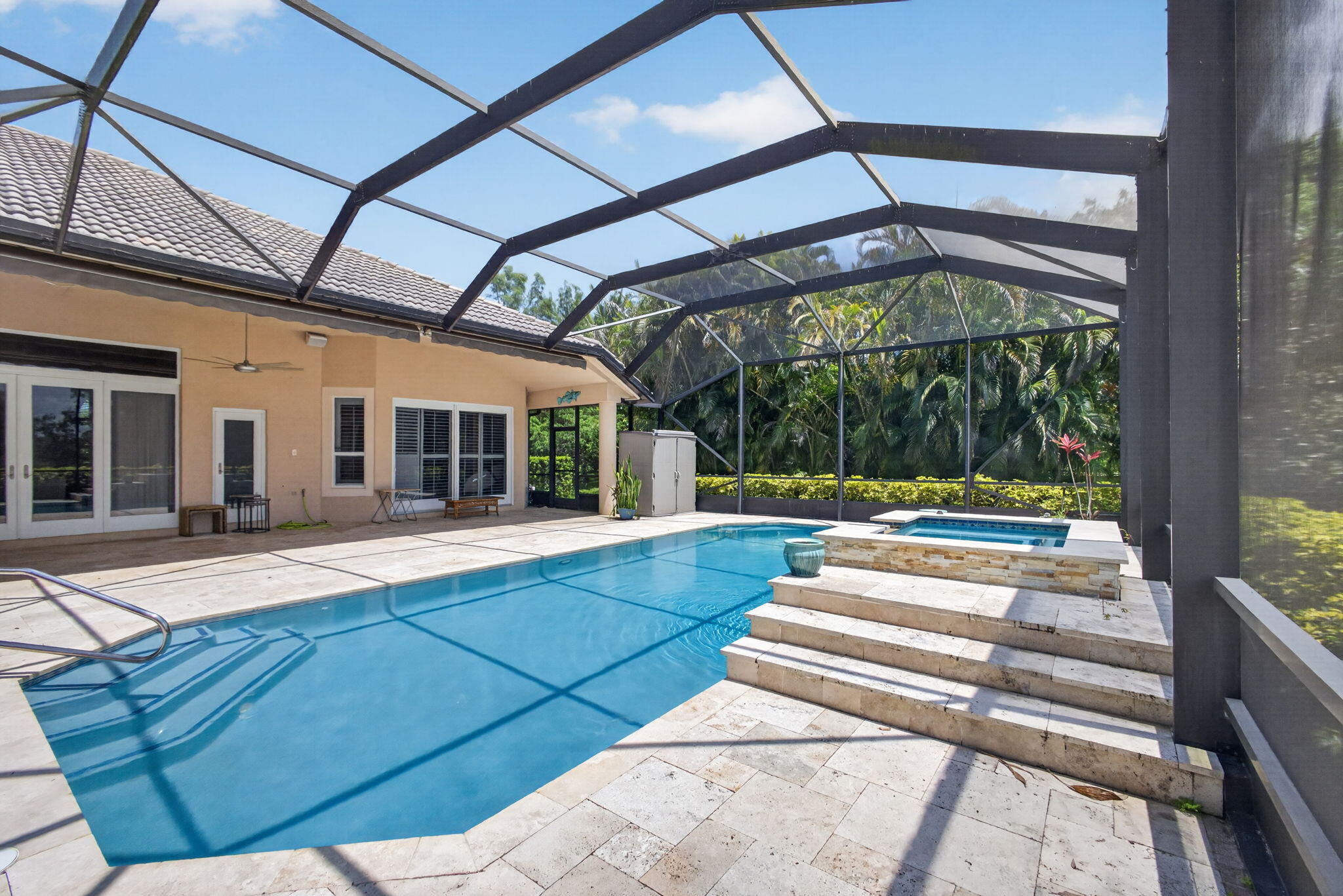 STONEWAL ESTATES - Residential
