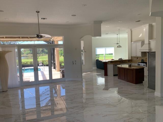 STONEWAL ESTATES - Residential