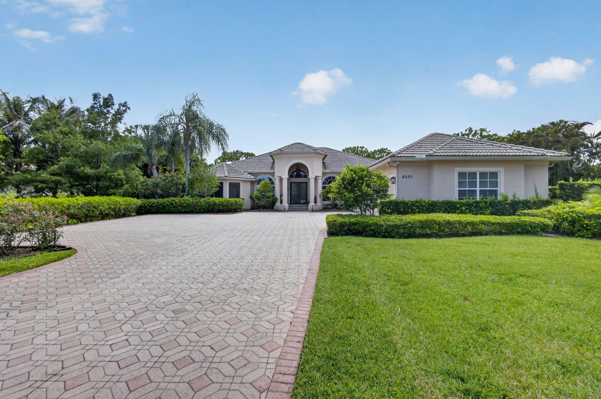 STONEWAL ESTATES - Residential