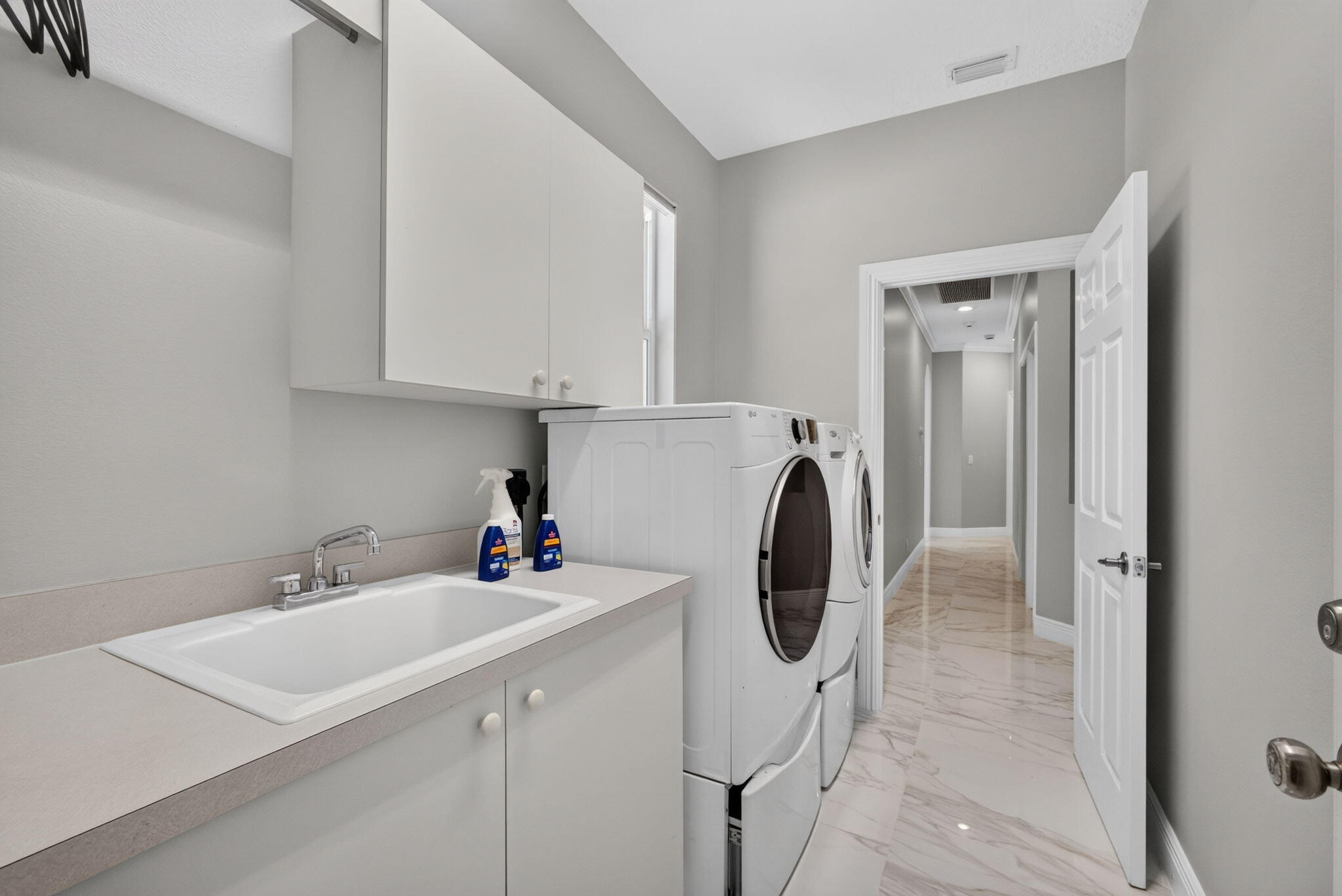 STONEWAL ESTATES - Residential