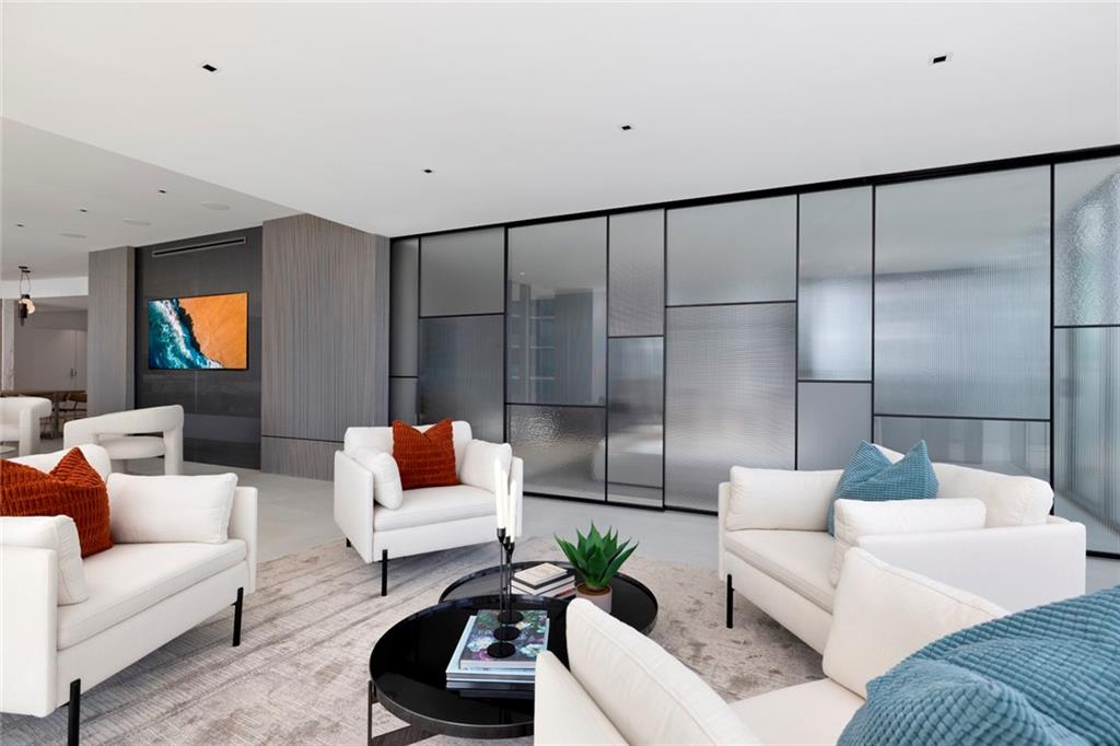 AUBERGE BEACH RESIDENCES - Residential