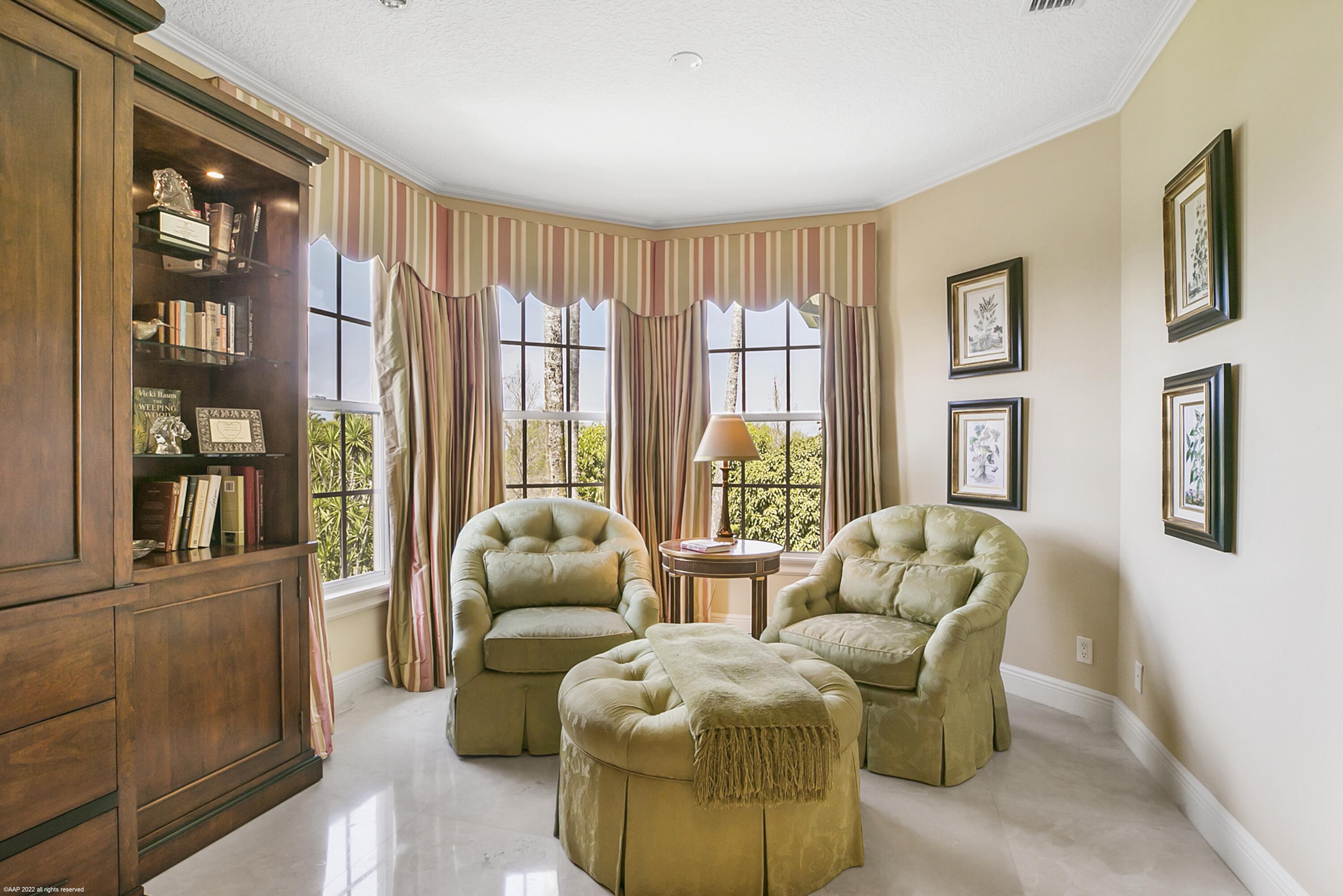 PALM BEACH POINT - Residential