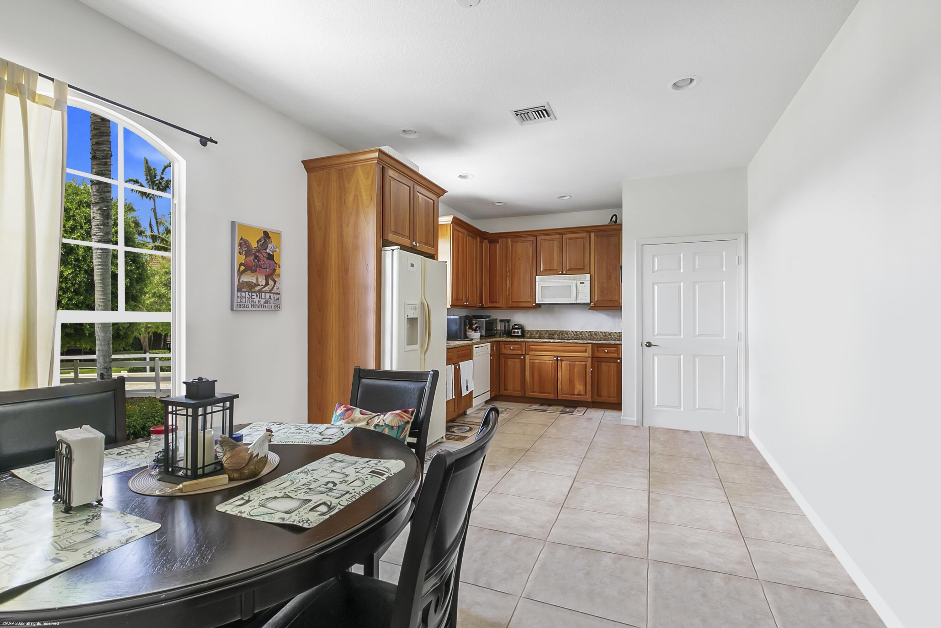 PALM BEACH POINT - Residential