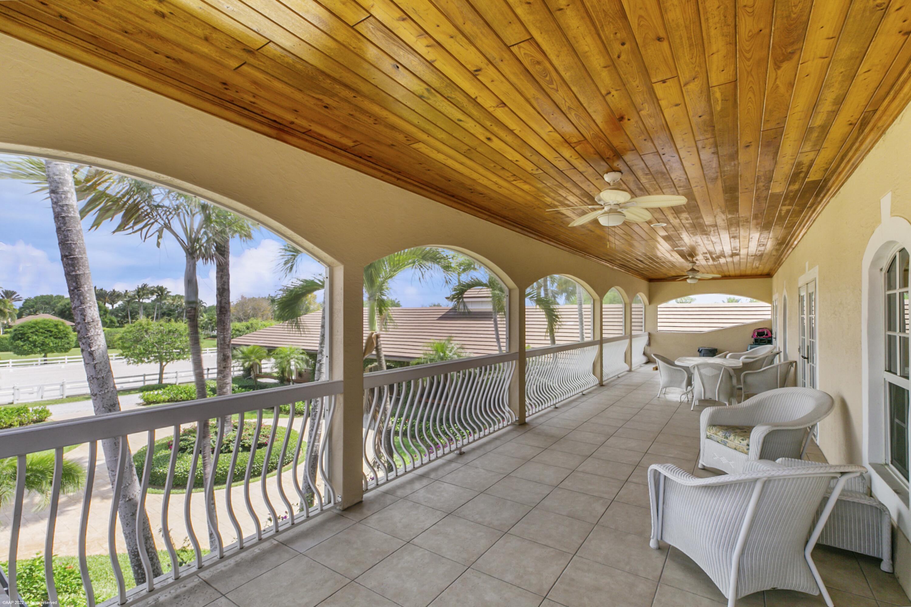 PALM BEACH POINT - Residential