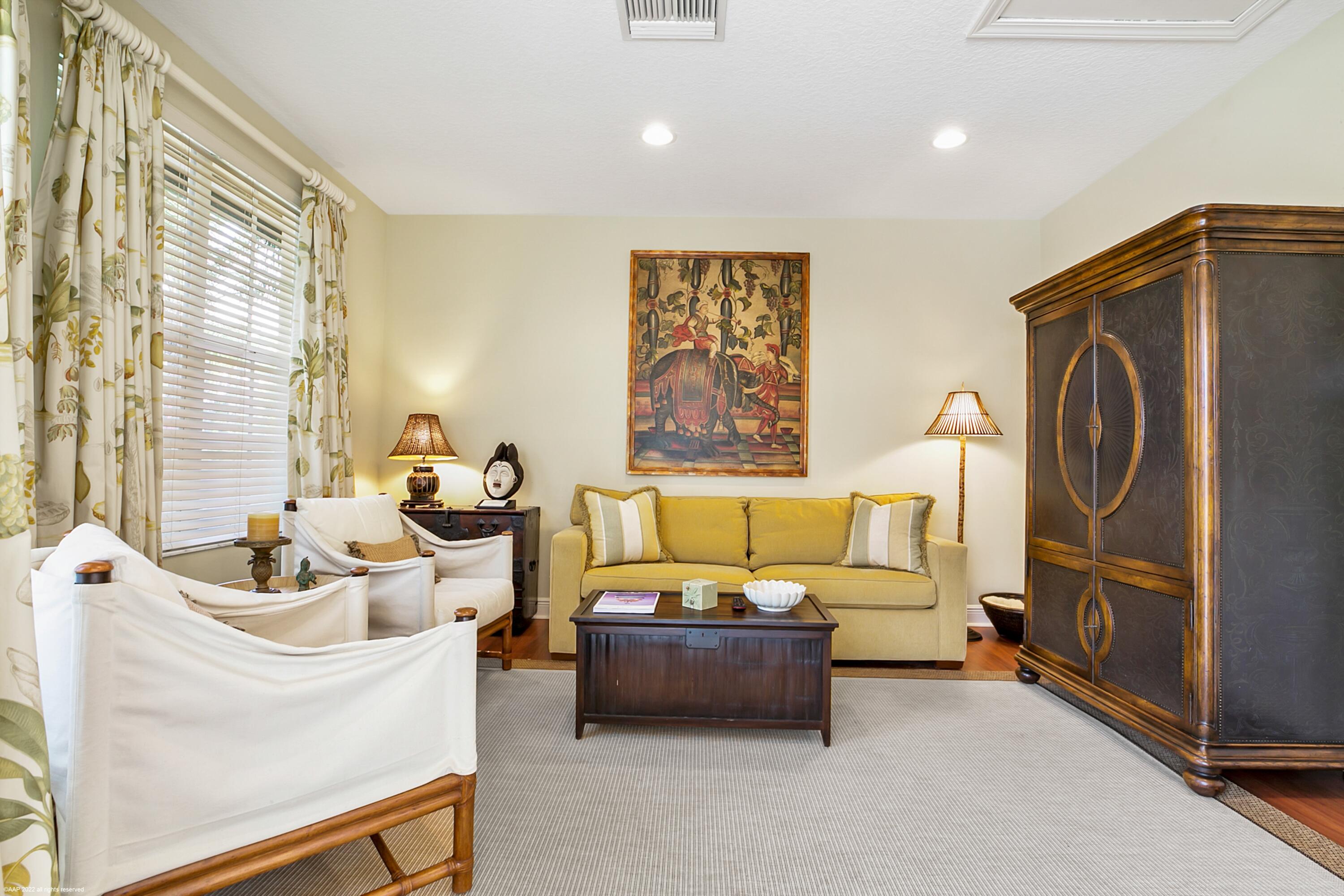PALM BEACH POINT - Residential