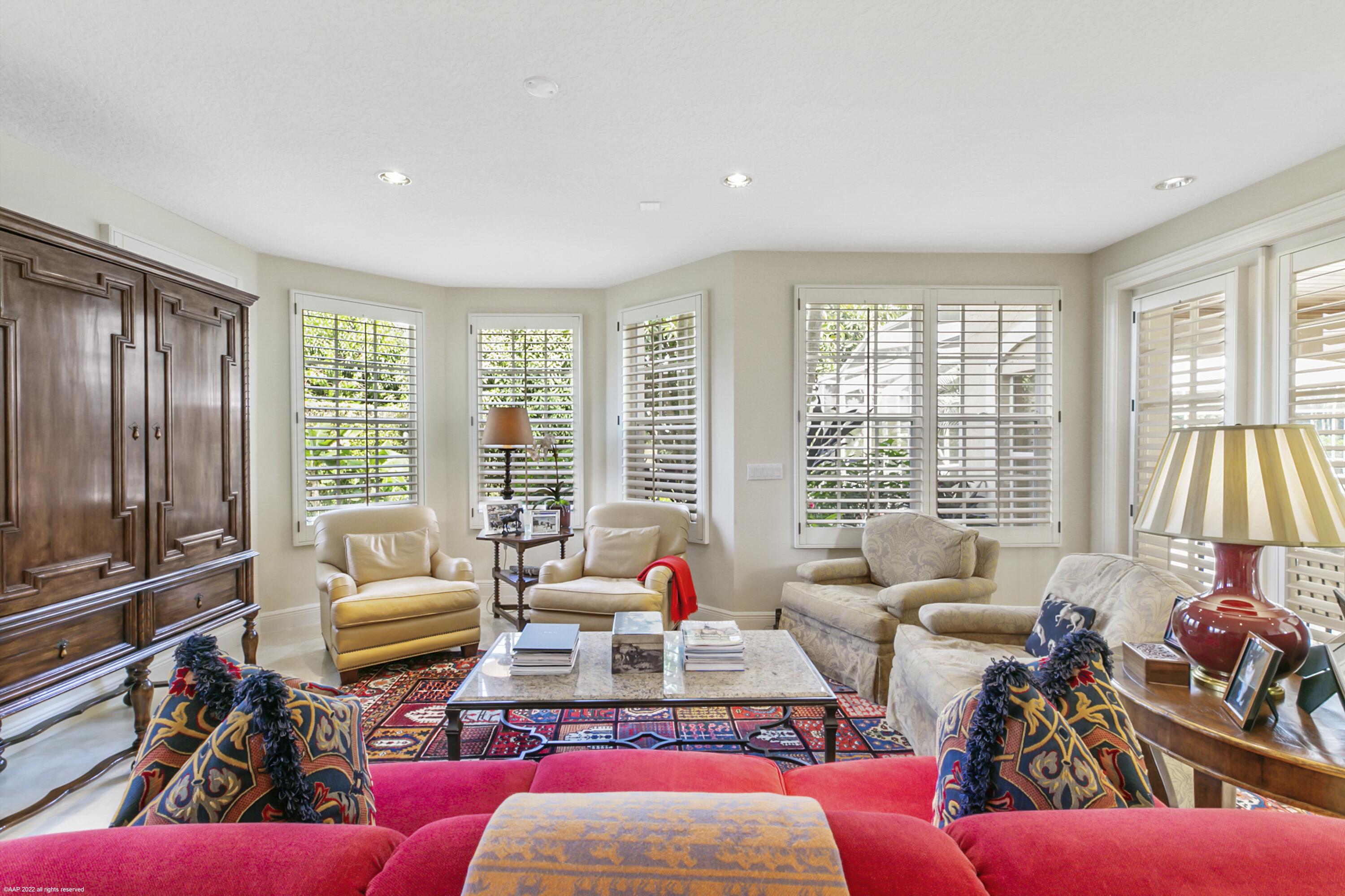 PALM BEACH POINT - Residential